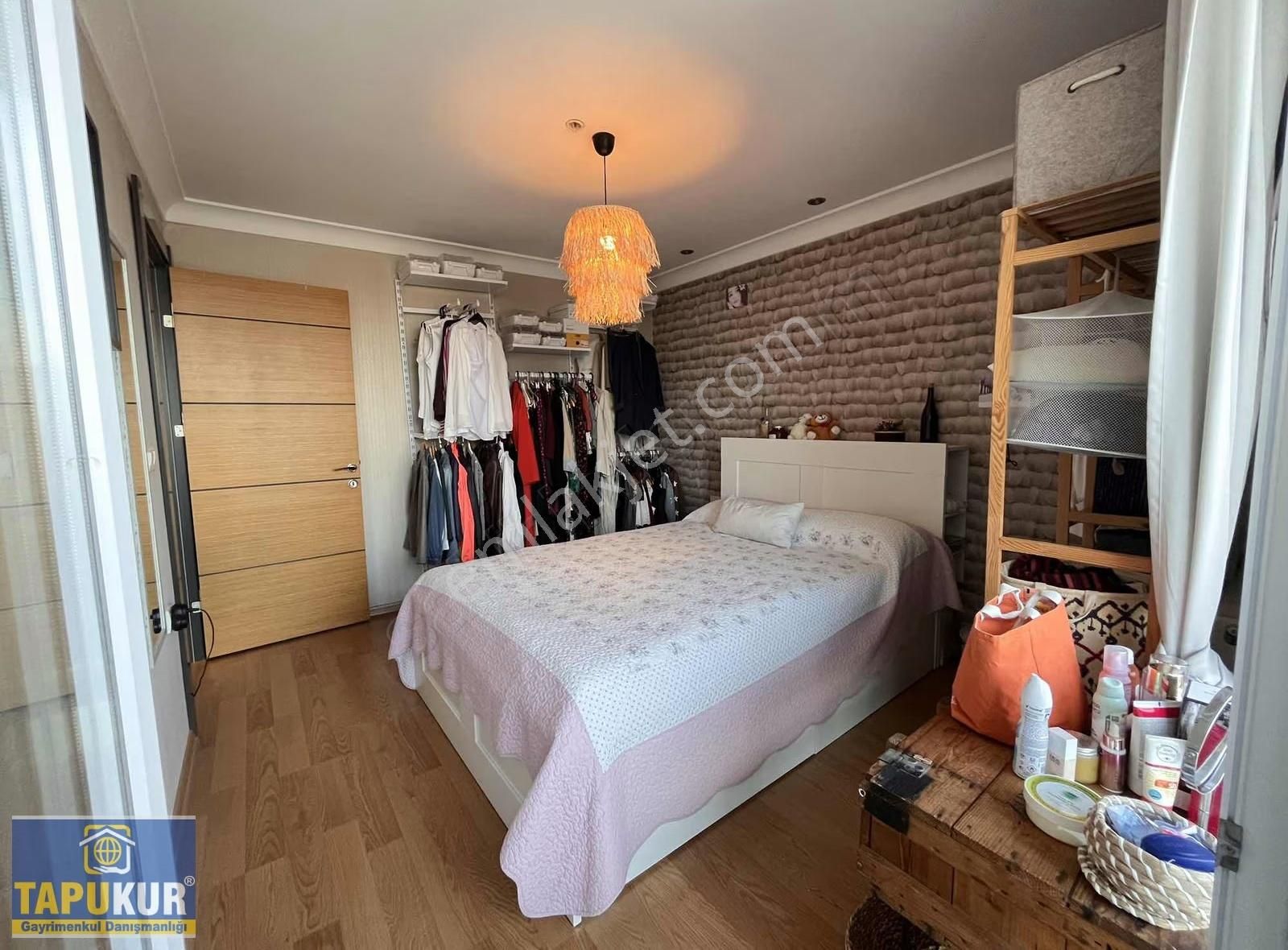 Beyaz Rezidans Sitesi Büyük Tip Satılık 1+1 Daire Metroya 2 Dk. - Görsel 10