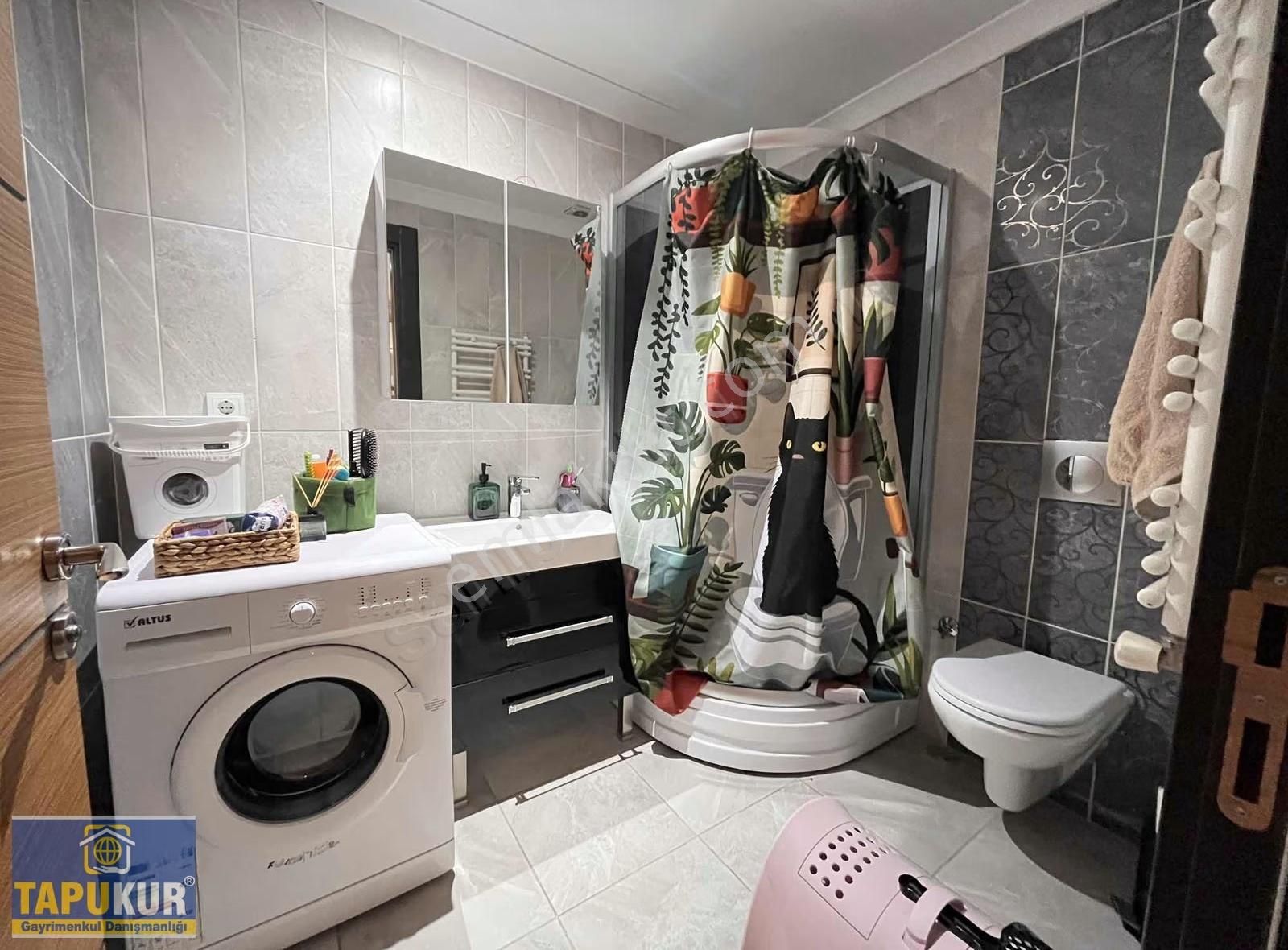 Beyaz Rezidans Sitesi Büyük Tip Satılık 1+1 Daire Metroya 2 Dk. - Görsel 9