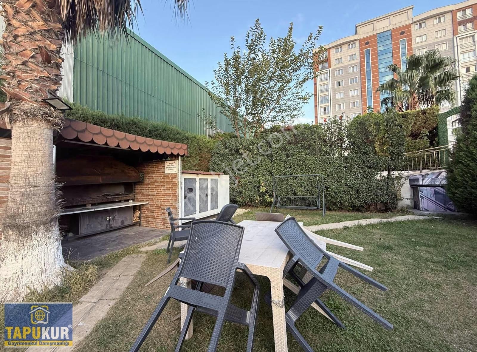 Beyaz Rezidans Sitesi Büyük Tip Satılık 1+1 Daire Metroya 2 Dk. - Görsel 8