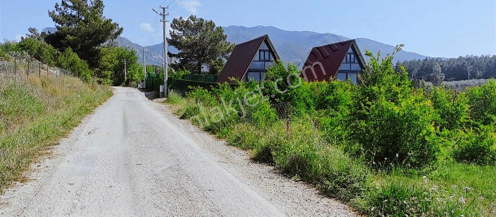 Kayadibi Mah. 1636 M² Satilik Arsa