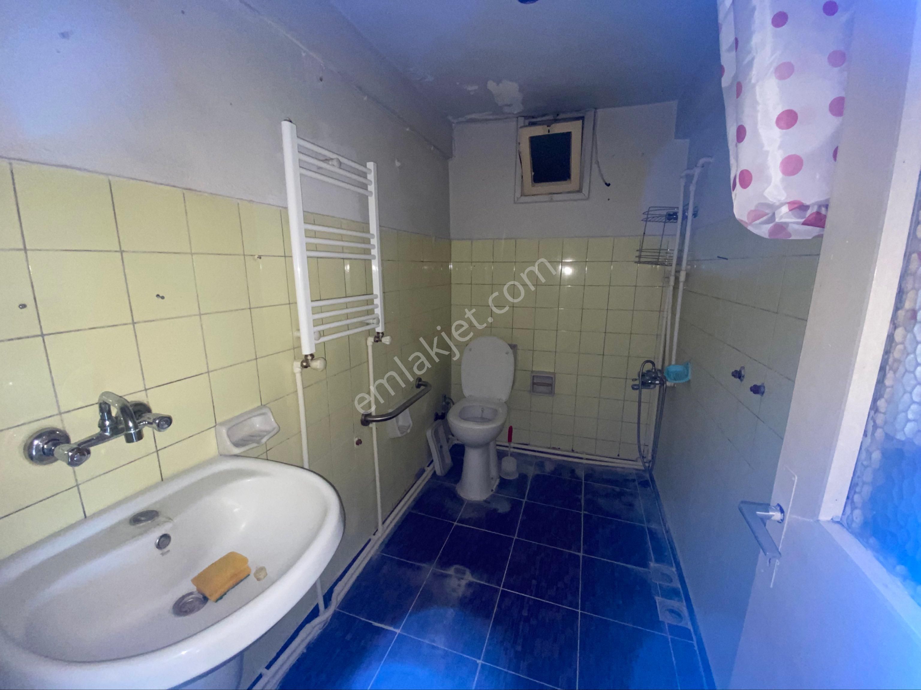 Rt Sasfir Gm’denahmetpaşa Mah.de Kiralık 2+1 Daire - Görsel 14