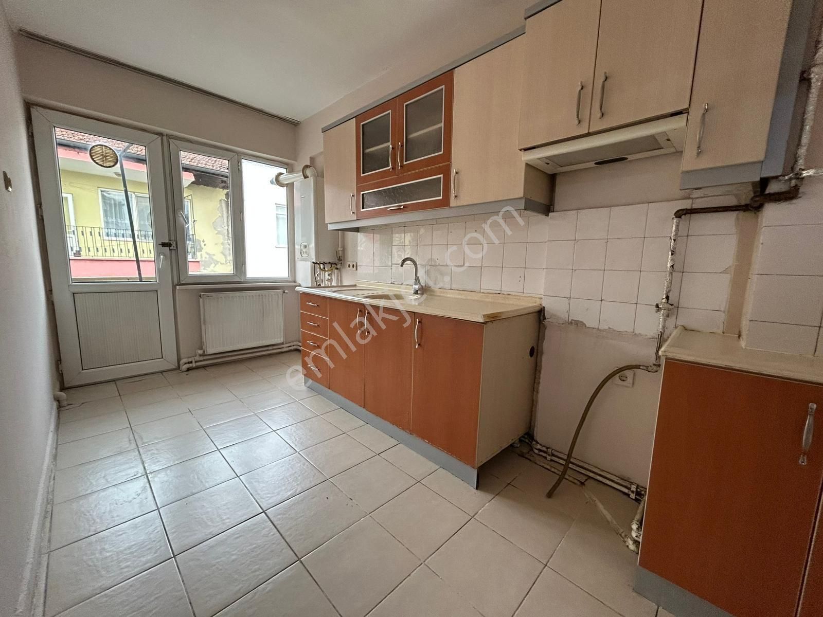 Topraklıkta Otogara Yakın 3+1 Daire - Görsel 4