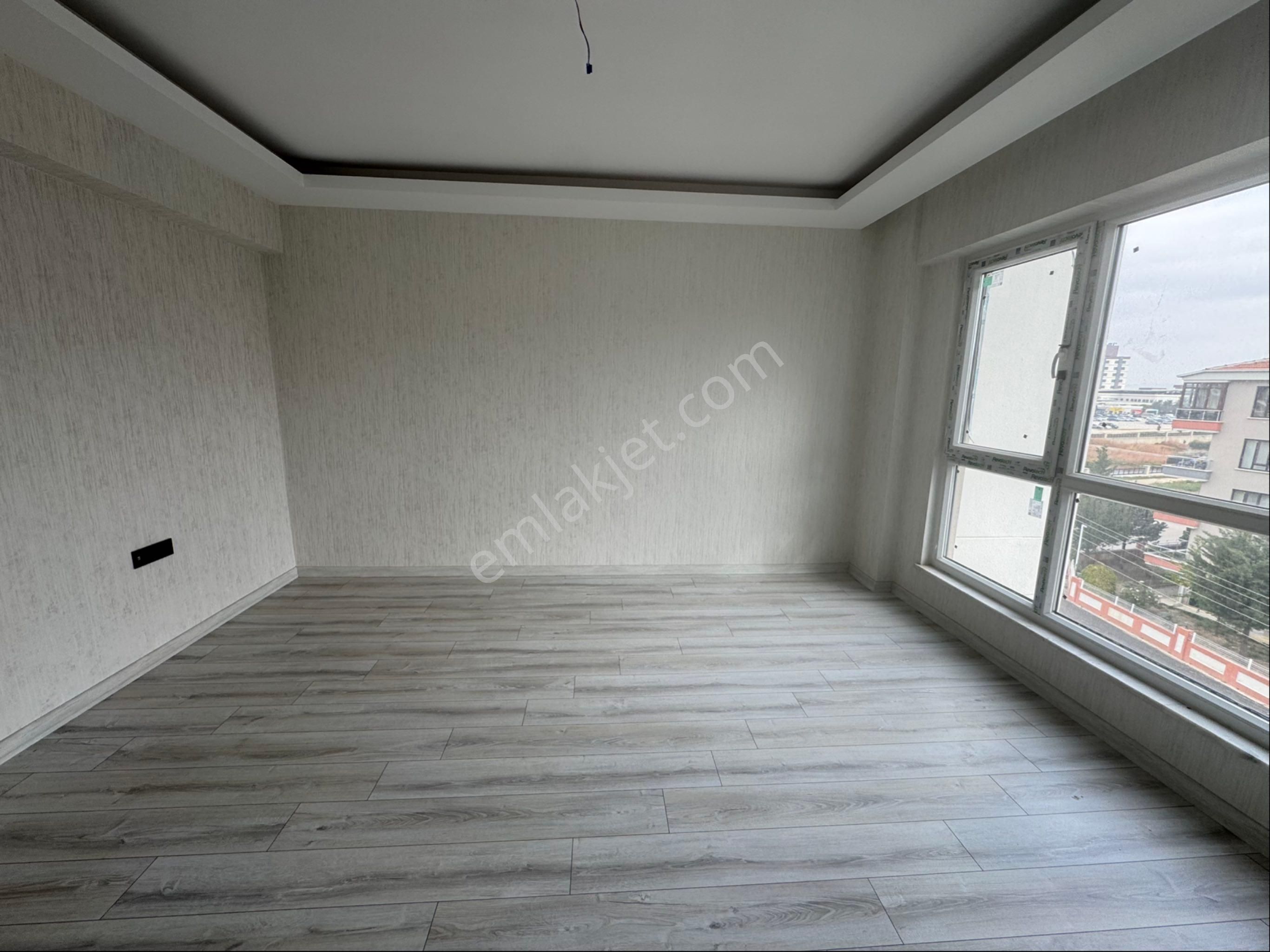 Sağlam Emlaktan Selçukluda Satılık Lüks 4+1daire - Görsel 8