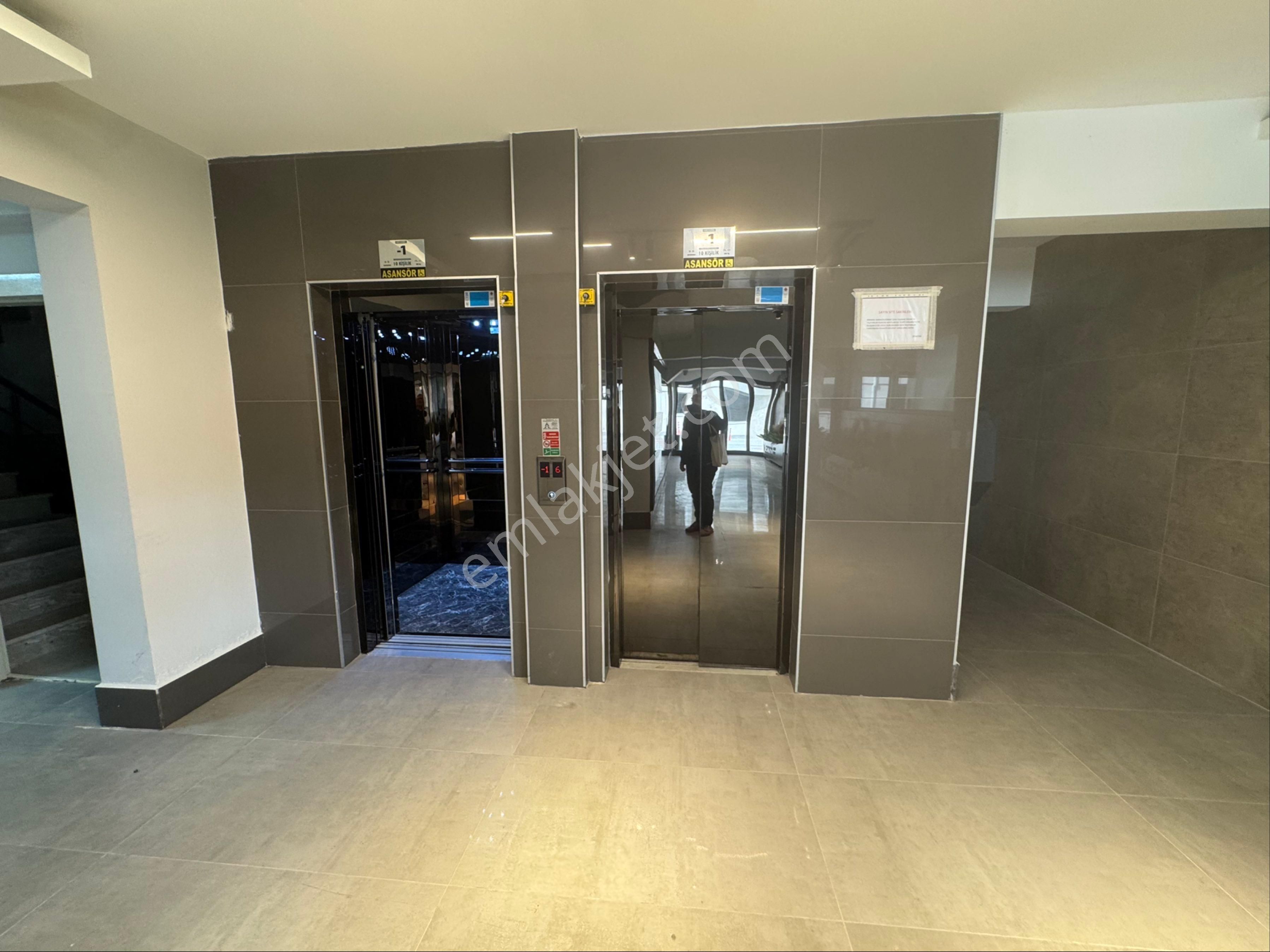 Sağlam Emlaktan Selçukluda Satılık Lüks 4+1daire - Görsel 6