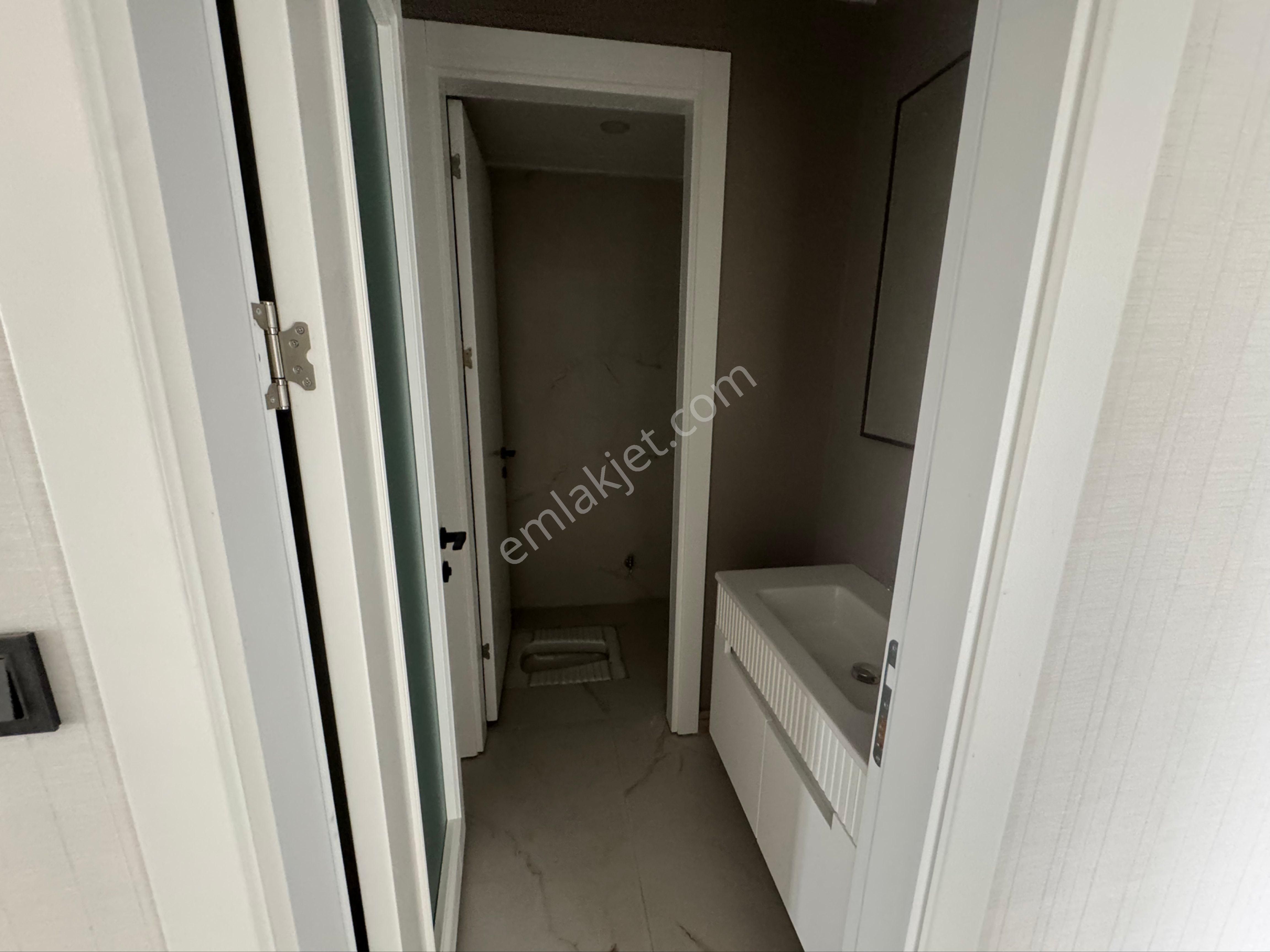 Sağlam Emlaktan Selçukluda Satılık Lüks 4+1daire - Görsel 12