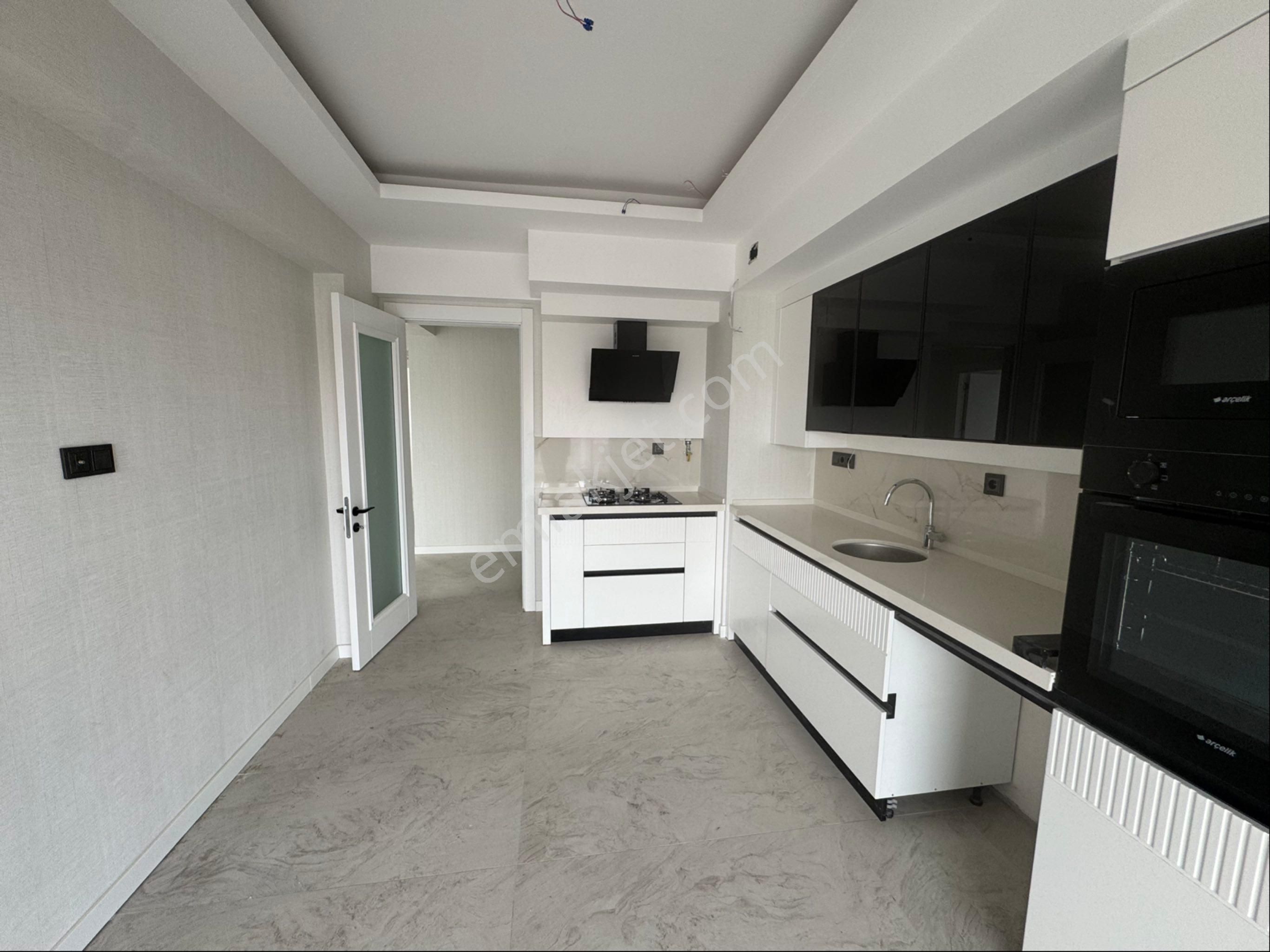 Sağlam Emlaktan Selçukluda Satılık Lüks 4+1daire - Görsel 14