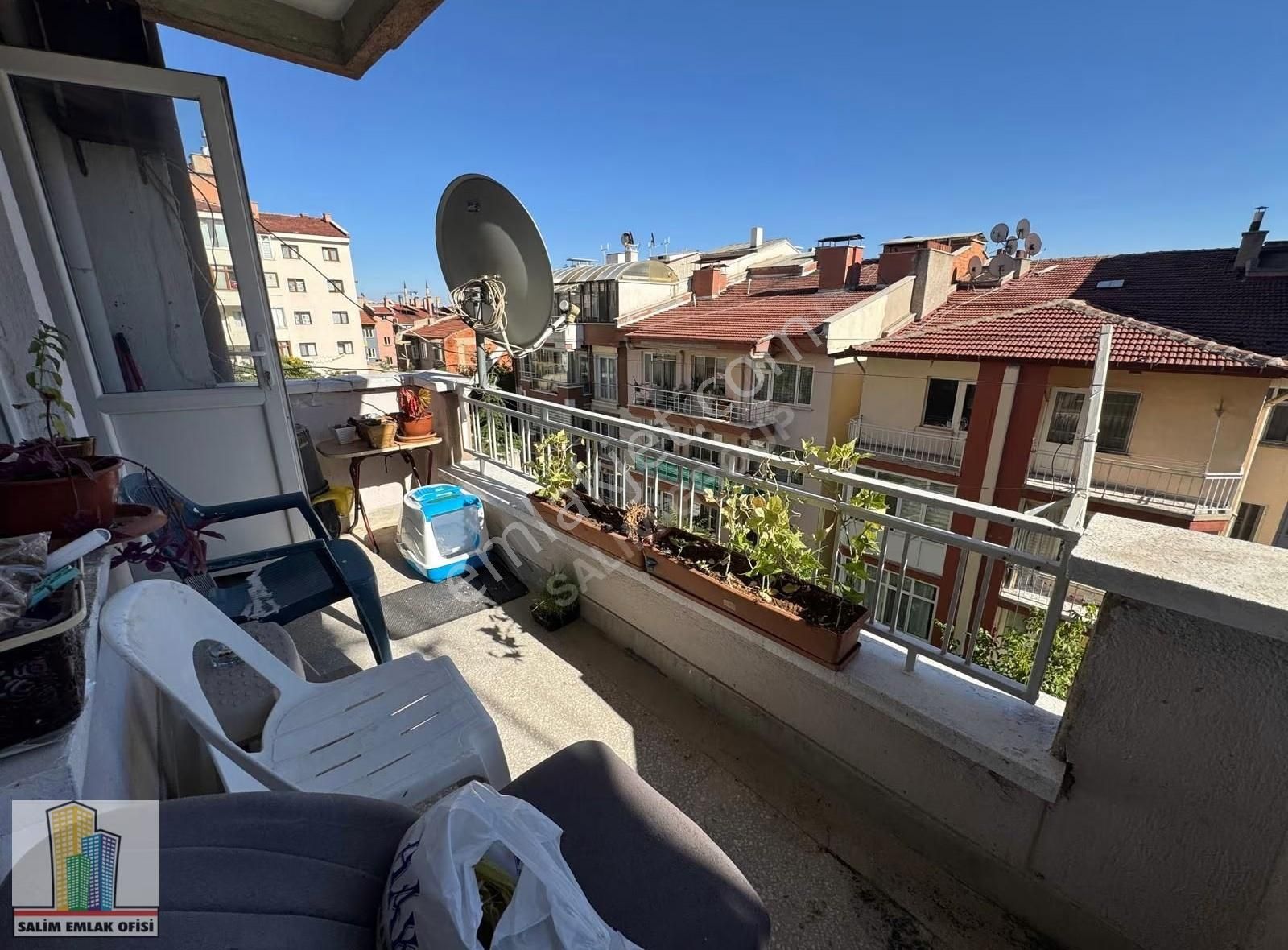 Salim Grp Emlak'tan Ambaryolu 3+1 Bakımlı Tadilatlı Daire - Görsel 11