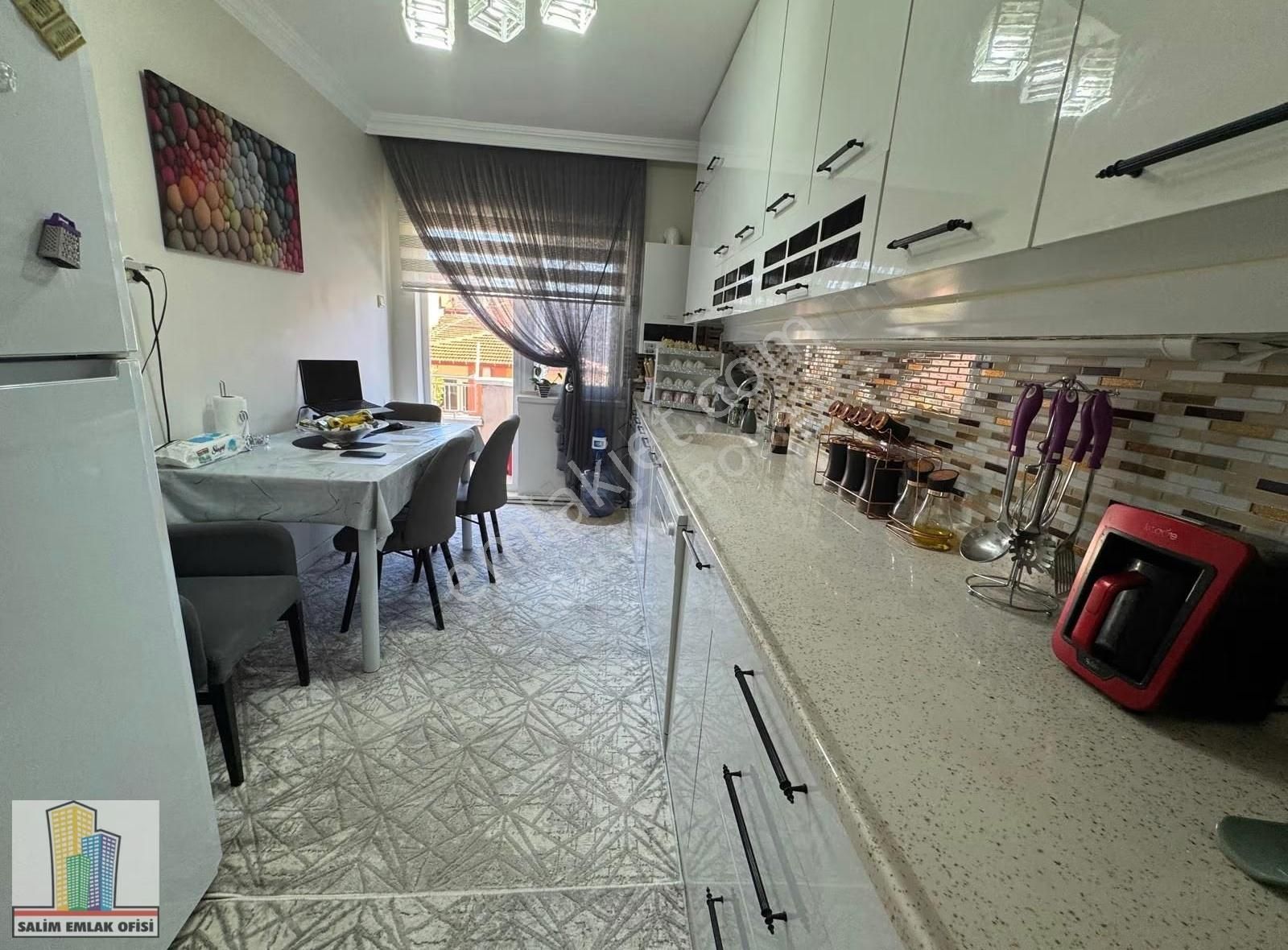 Salim Grp Emlak'tan Ambaryolu 3+1 Bakımlı Tadilatlı Daire - Görsel 15