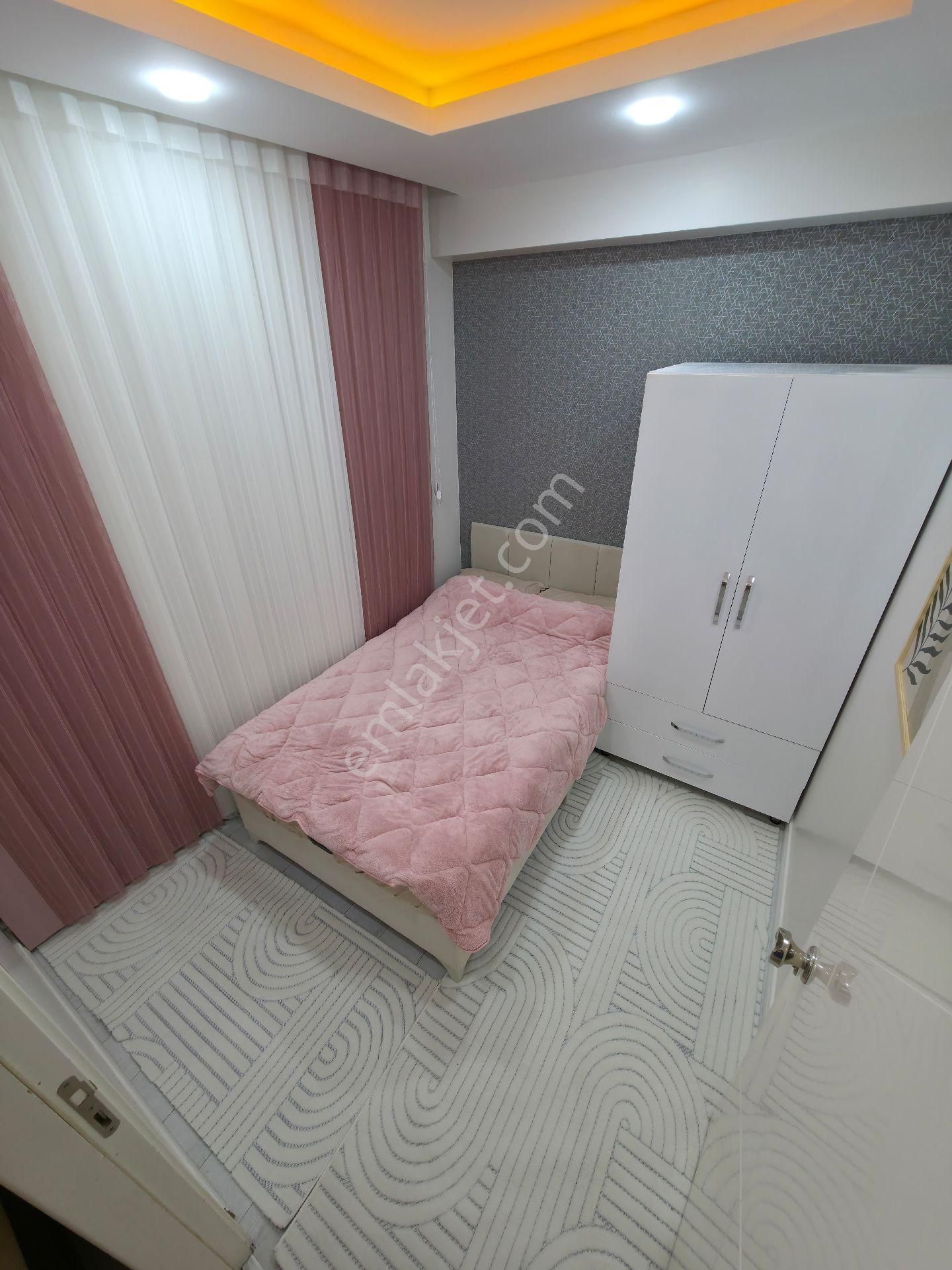 15 Mayıs Mahallesi Çınar Göbeğinde Eşyali 2+1 Daire Satılıktır - Görsel 15