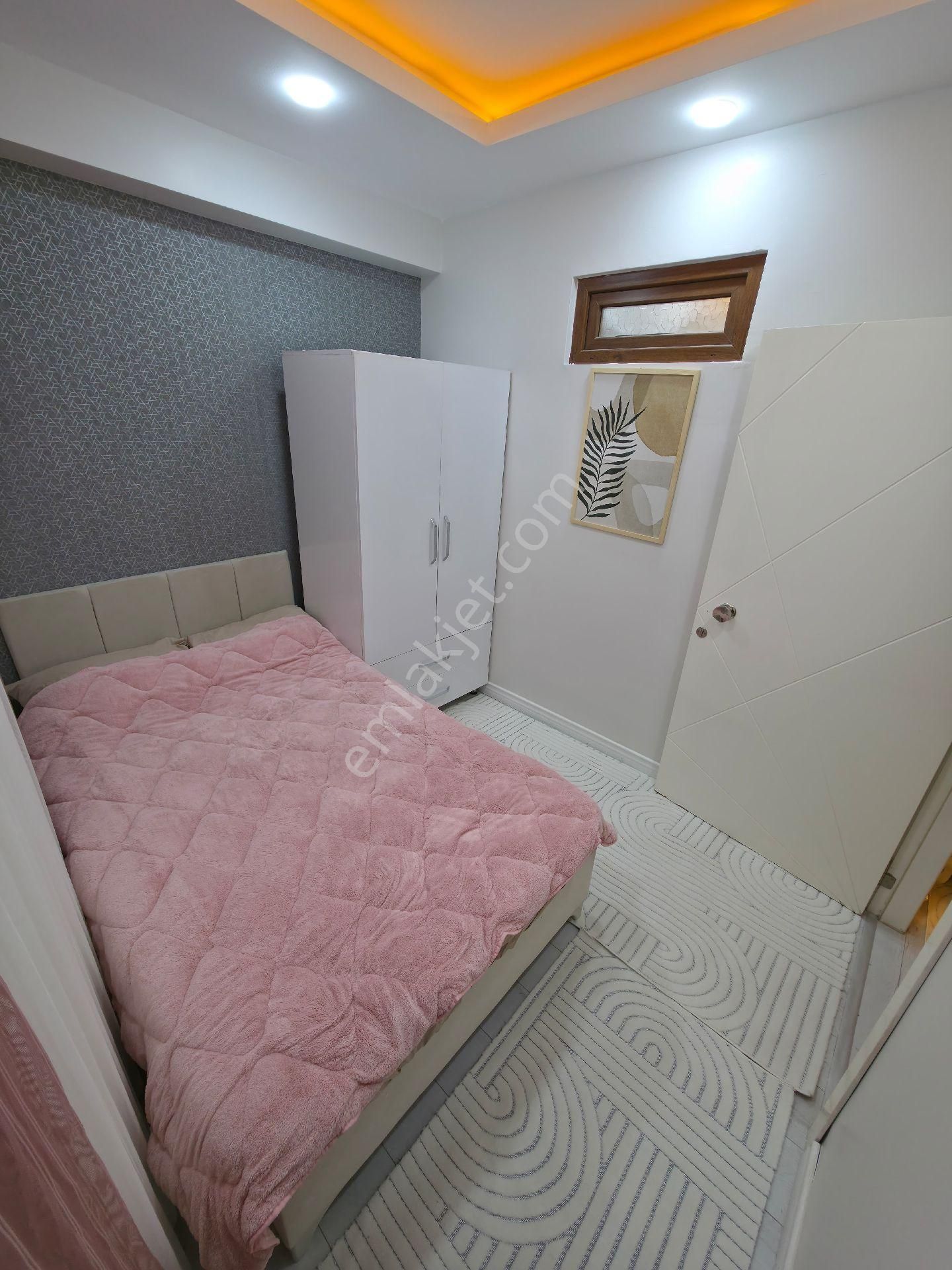 15 Mayıs Mahallesi Çınar Göbeğinde Eşyali 2+1 Daire Satılıktır - Görsel 9