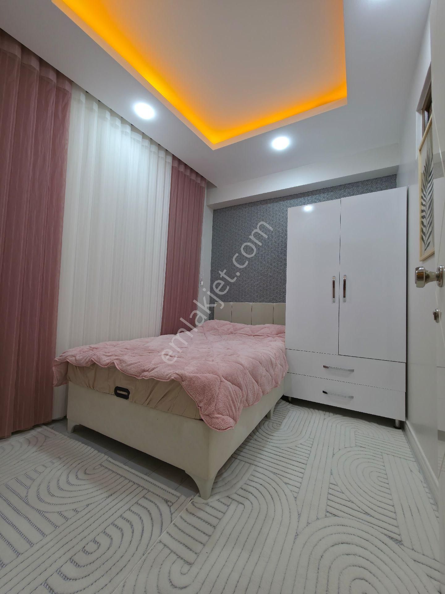 15 Mayıs Mahallesi Çınar Göbeğinde Eşyali 2+1 Daire Satılıktır - Görsel 14