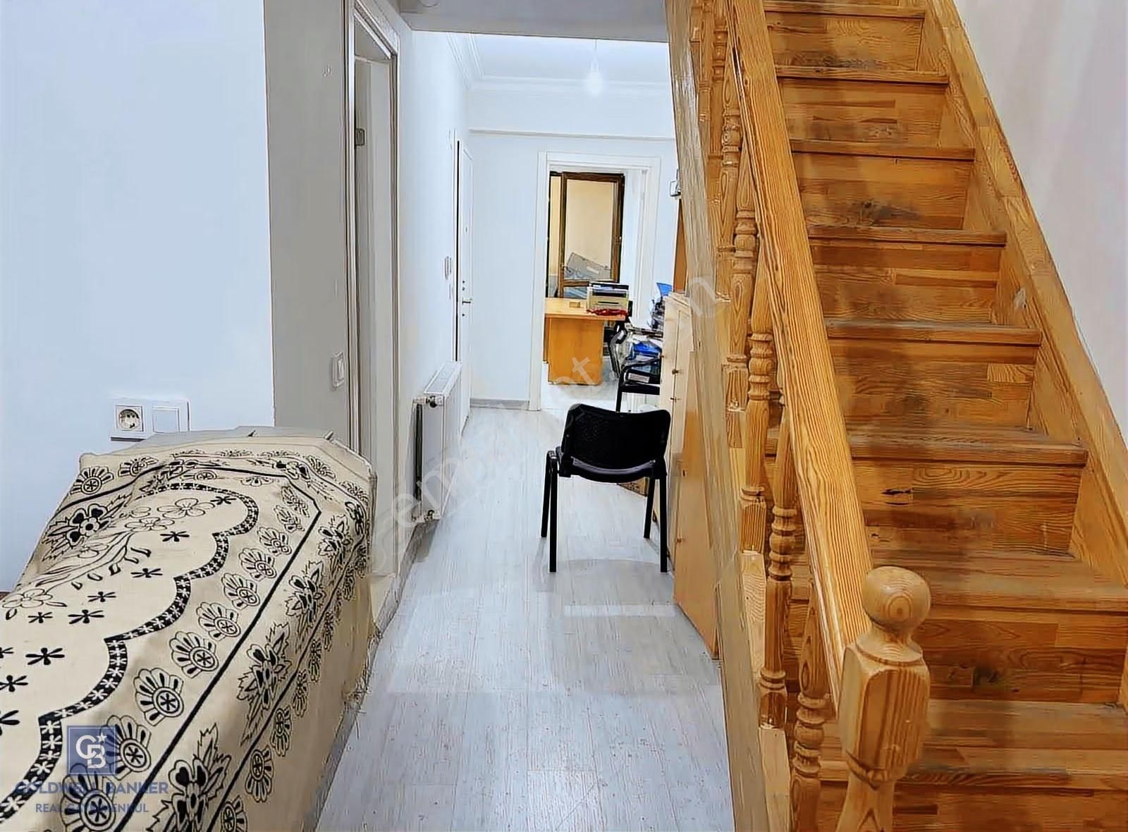 Üsküdar Da Boğaz Manzaralı Kat Mülkiyetli Komple Satılık Bina - Görsel 2