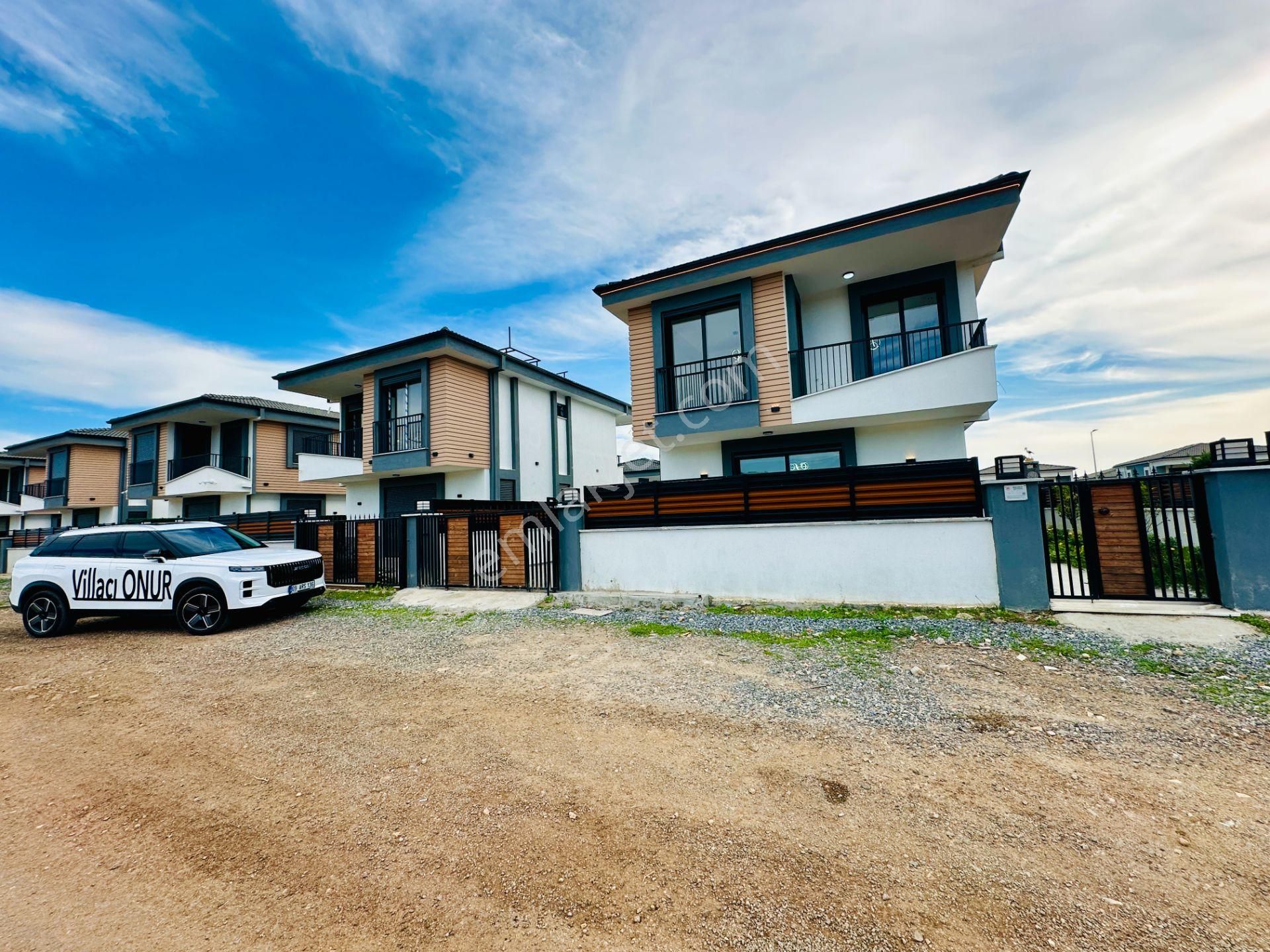 Villacı Onur'dan Fırsat Fiyata Satılık Tam Müstakil Lüx 3+1 Ayrı Mutfaklı Villa