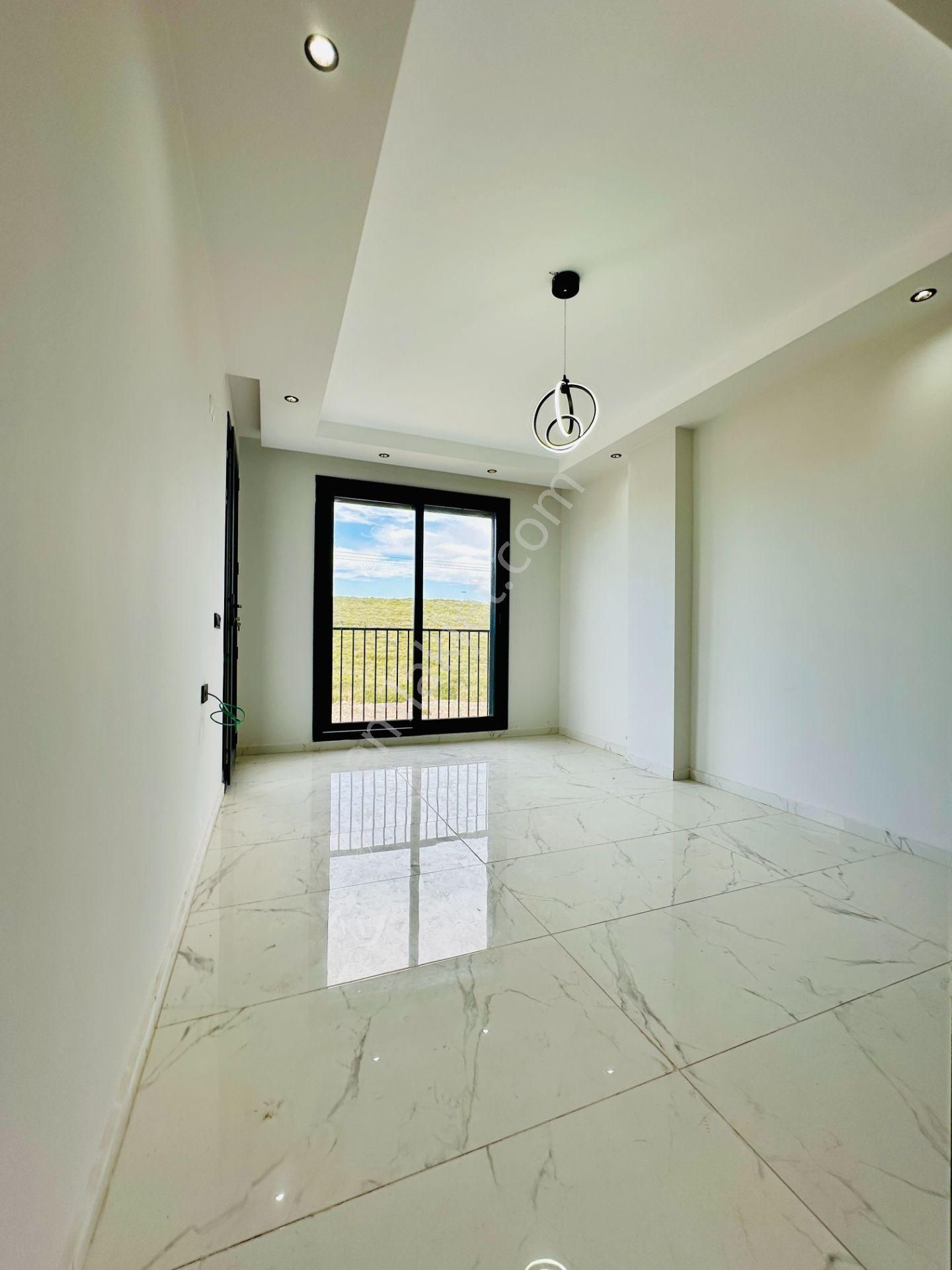 Villacı Onur'dan Fırsat Fiyata Satılık Tam Müstakil Lüx 3+1 Ayrı Mutfaklı Villa - Görsel 24