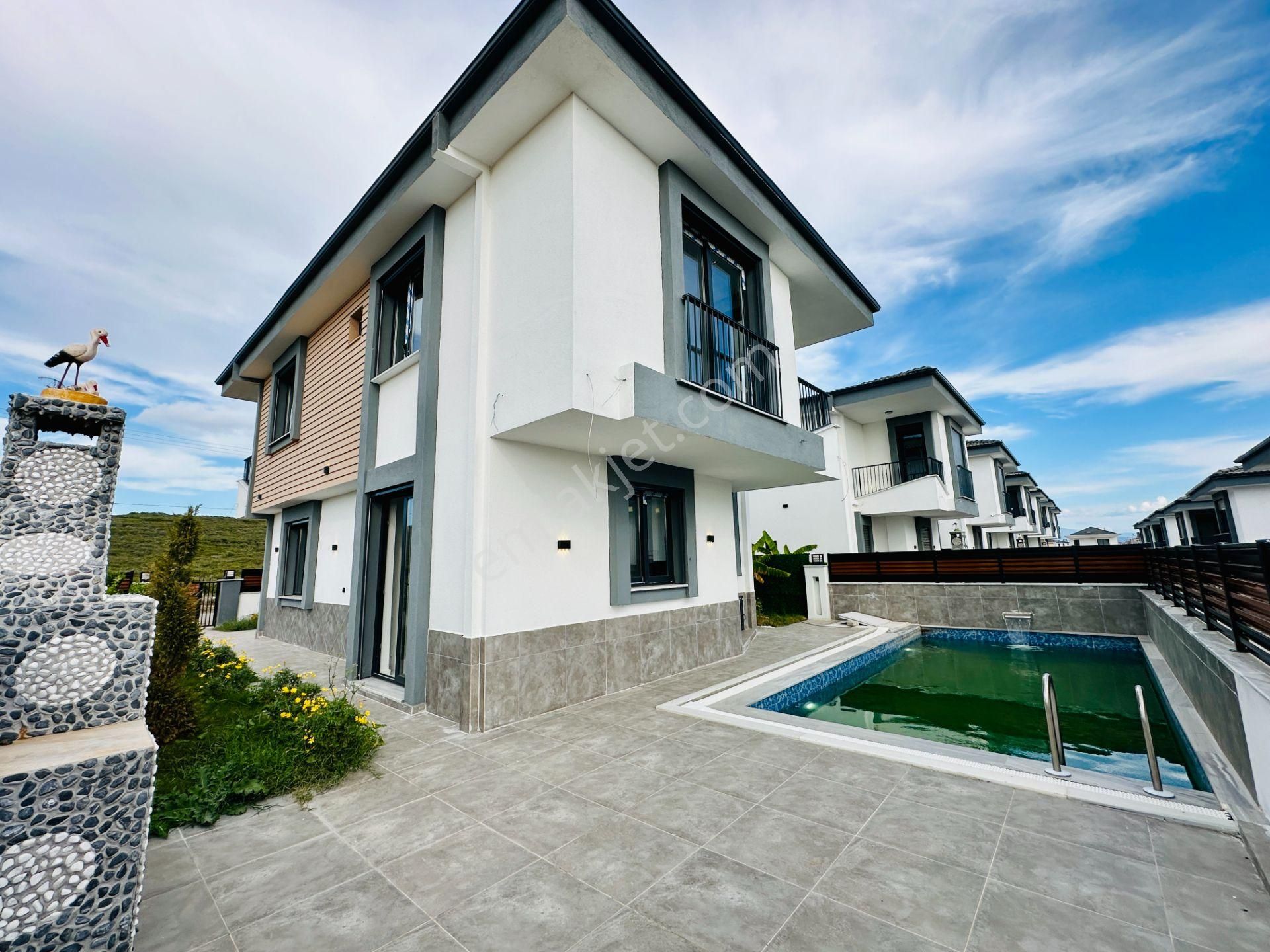 Villacı Onur'dan Fırsat Fiyata Satılık Tam Müstakil Lüx 3+1 Ayrı Mutfaklı Villa - Görsel 7