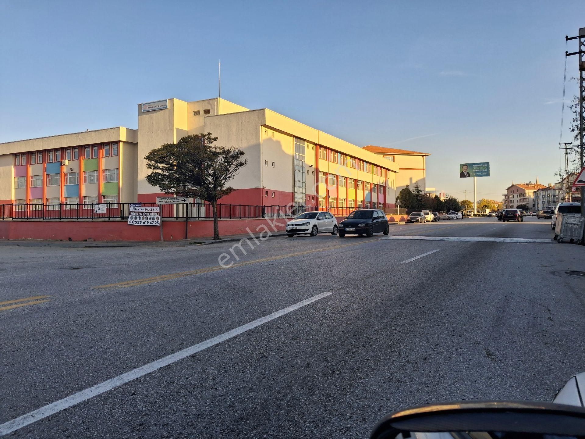 Karapürçek Uzunburunda 460m2 Tek Tapu Mustakil Köşe Parsel - Görsel 16