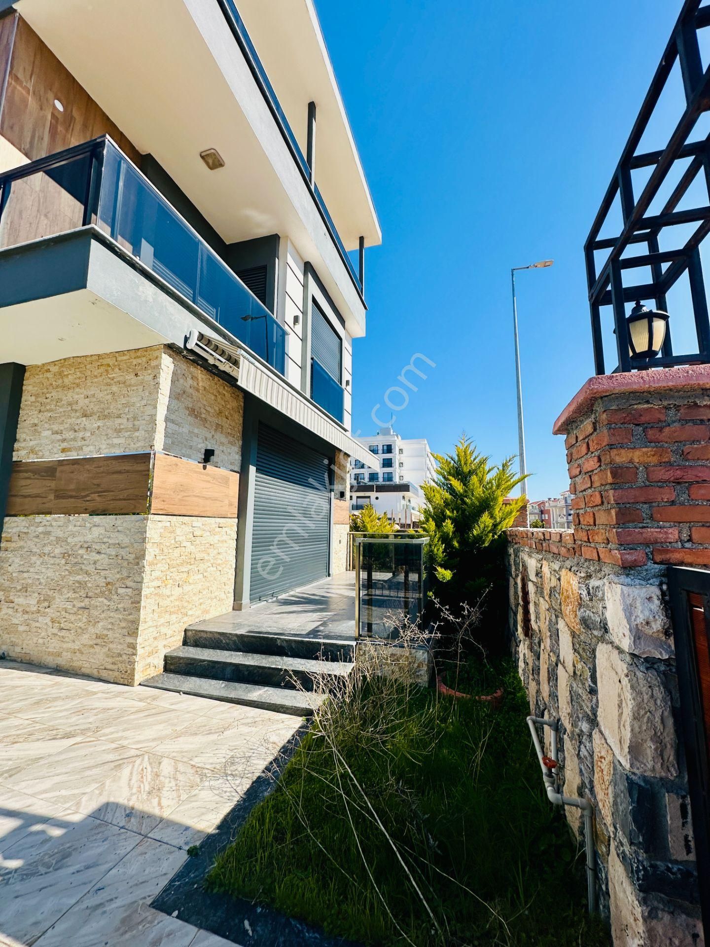 Villacı Onur'dan Denize 300 Metre 4+1 Fırsat Sıfır Lüx Villa - Görsel 4