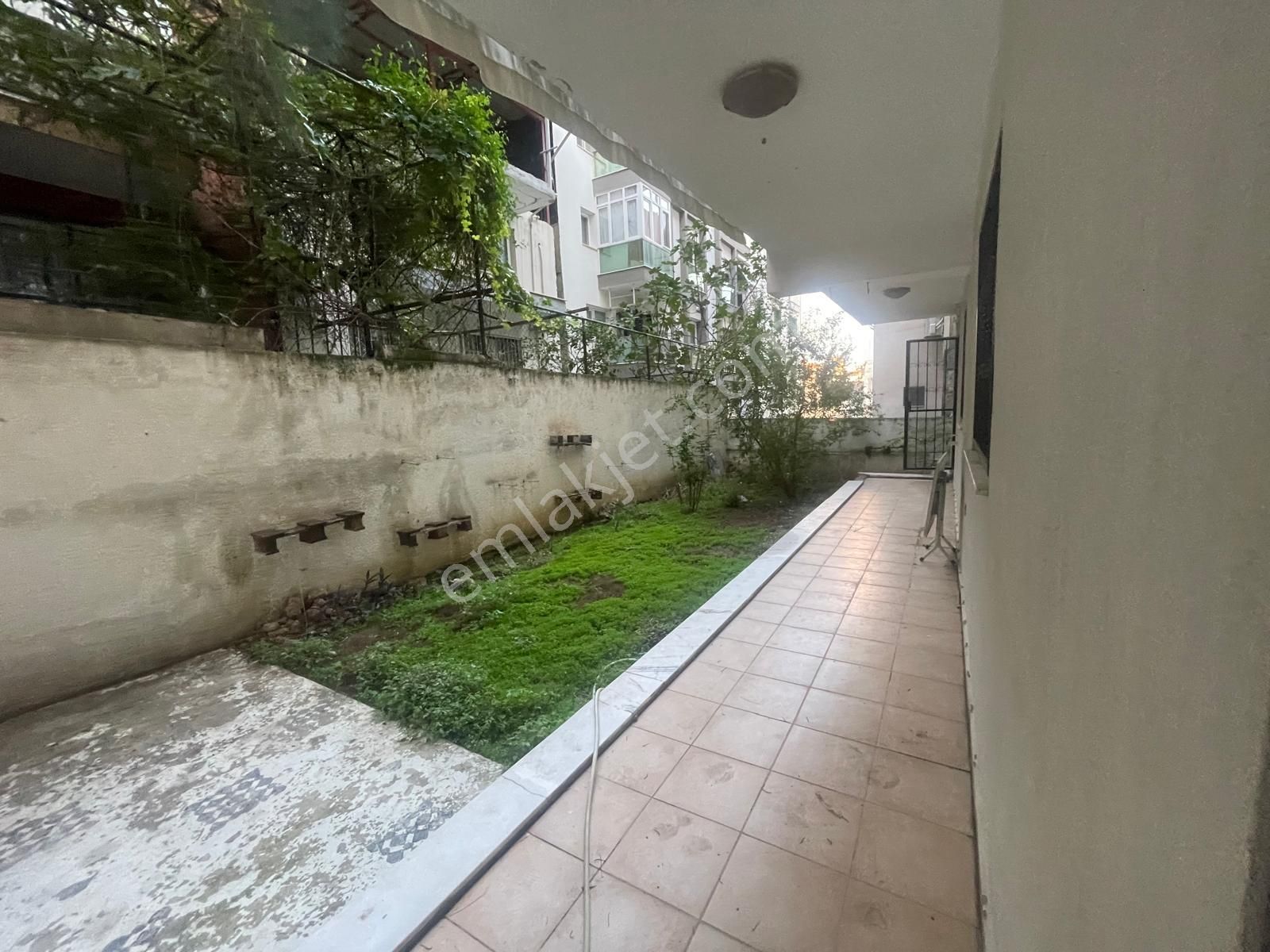 Çiğli Egekent Kiralık 3+1 Ebeveyn Banyolu 220 M2 Daire - Görsel 13