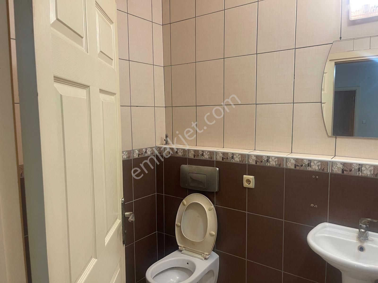 Çiğli Egekent Kiralık 3+1 Ebeveyn Banyolu 220 M2 Daire - Görsel 14