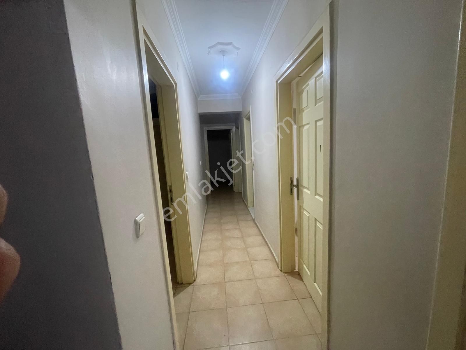 Çiğli Egekent Kiralık 3+1 Ebeveyn Banyolu 220 M2 Daire - Görsel 25