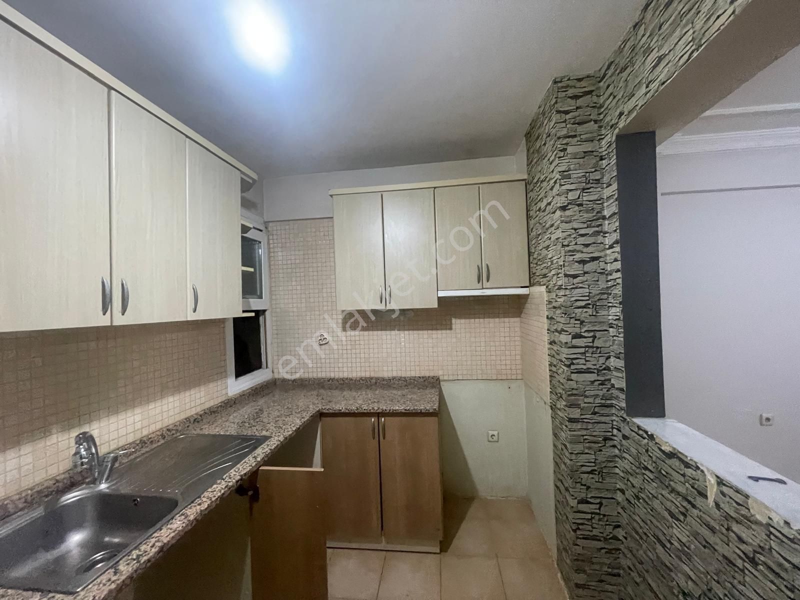 Çiğli Egekent Kiralık 3+1 Ebeveyn Banyolu 220 M2 Daire - Görsel 11