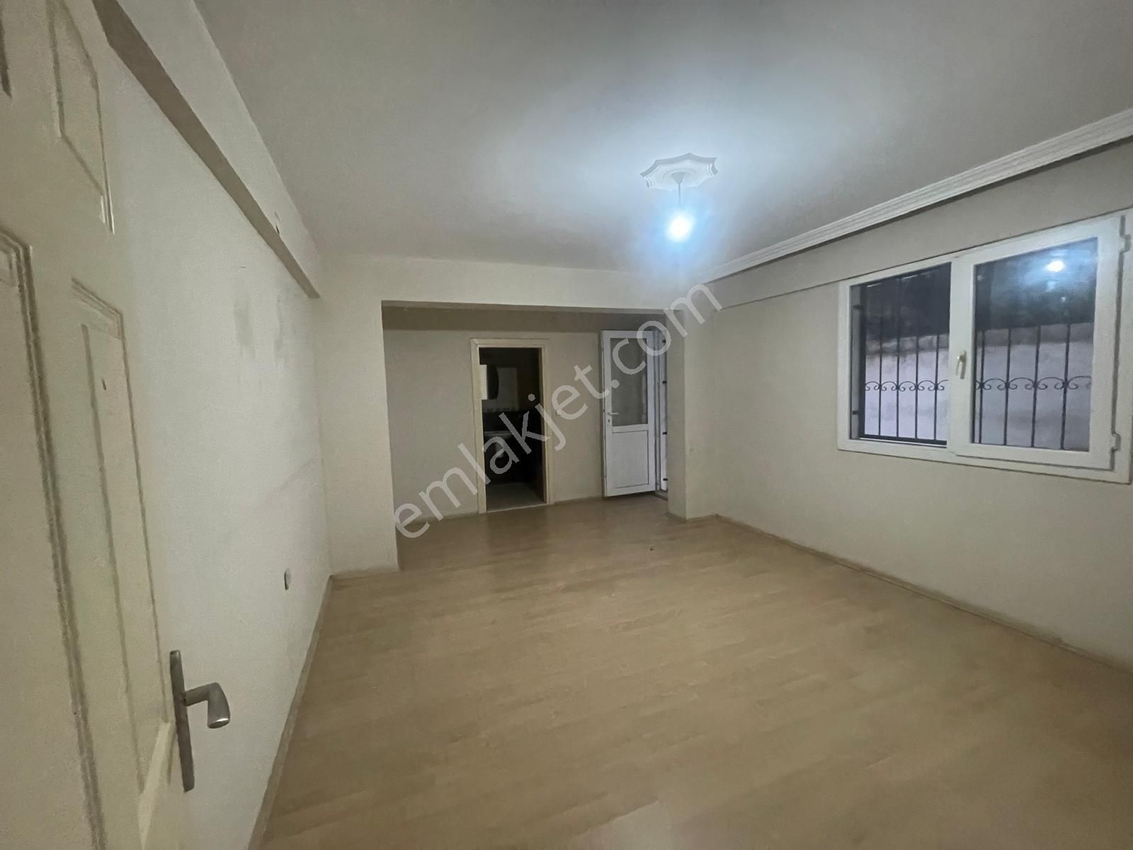 Çiğli Egekent Kiralık 3+1 Ebeveyn Banyolu 220 M2 Daire - Görsel 17