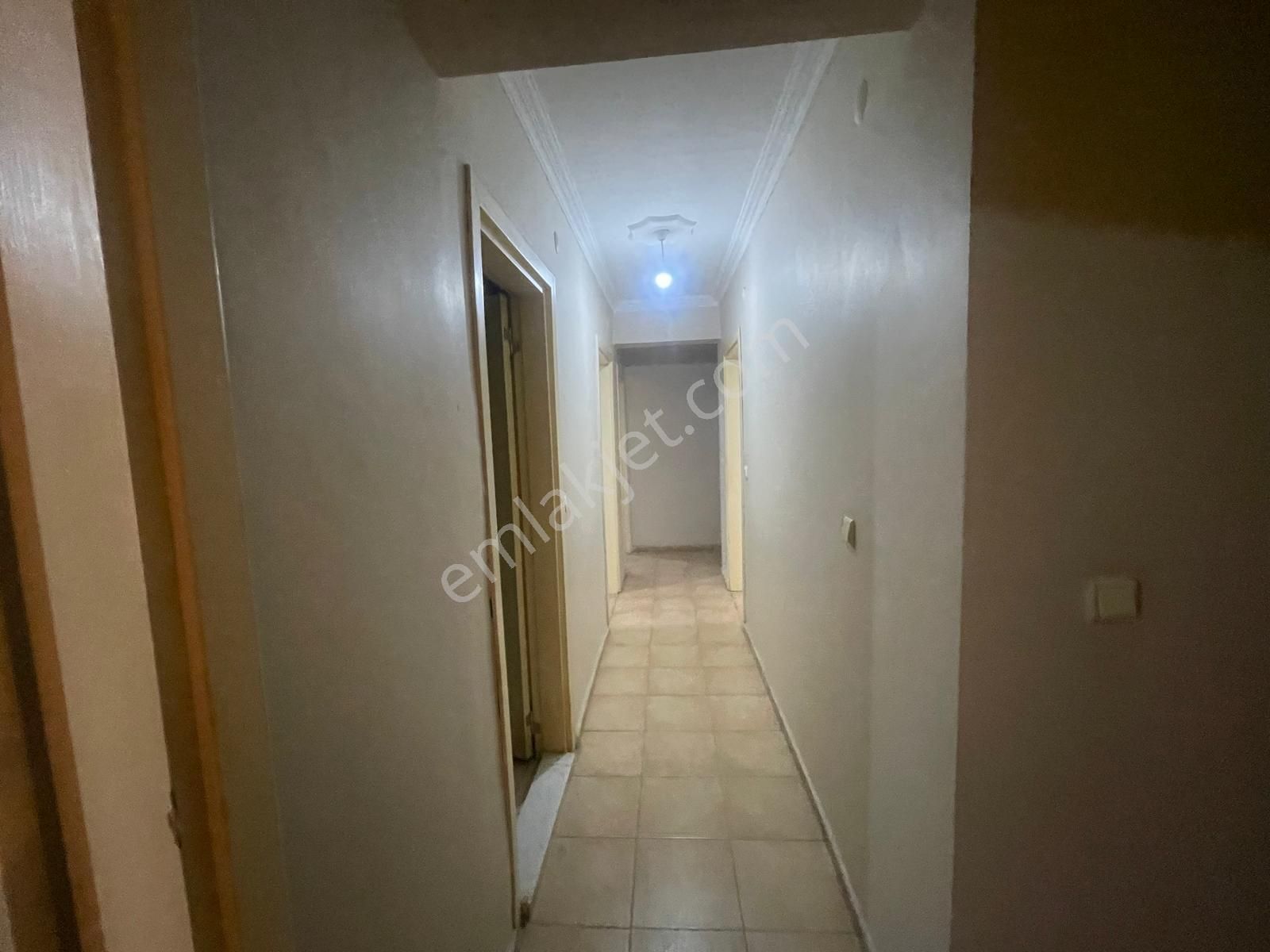 Çiğli Egekent Kiralık 3+1 Ebeveyn Banyolu 220 M2 Daire - Görsel 8