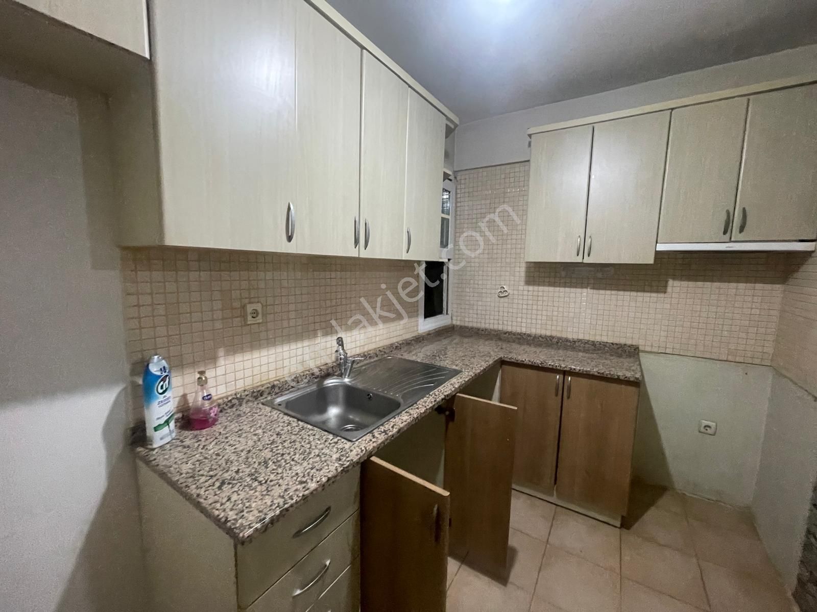 Çiğli Egekent Kiralık 3+1 Ebeveyn Banyolu 220 M2 Daire - Görsel 6
