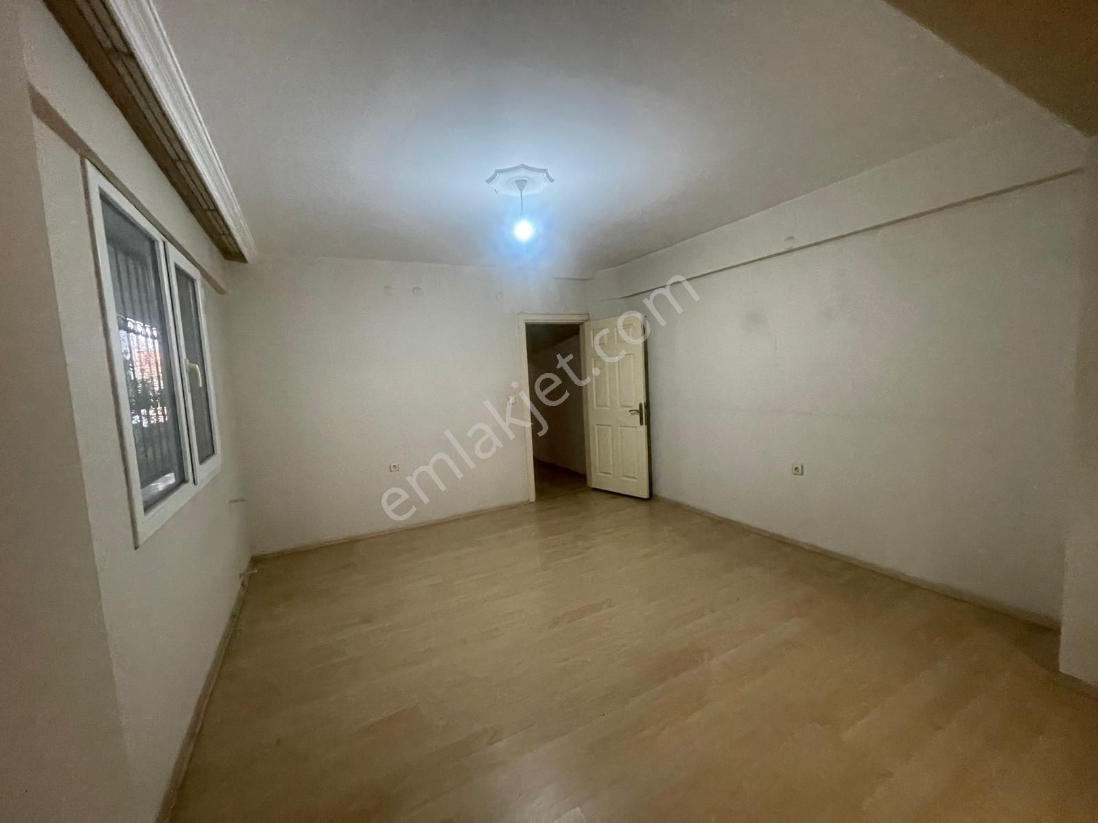 Çiğli Egekent Kiralık 3+1 Ebeveyn Banyolu 220 M2 Daire - Görsel 18