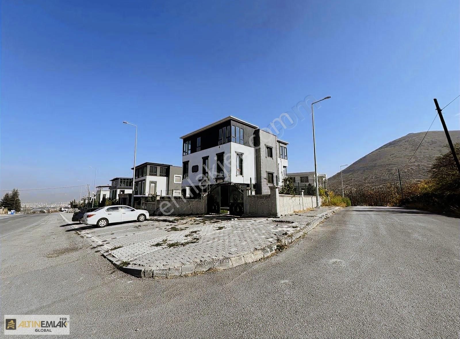 Çay Bağlarında 7+1 Kiralık Villa - Görsel 8