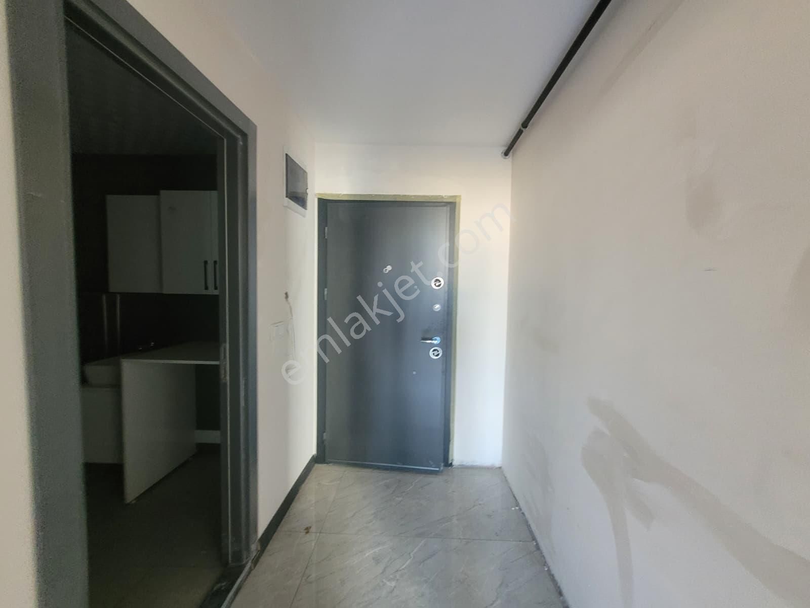 Koyunderede Cadde Üzeri Satılık 2+1 Daire - Görsel 6
