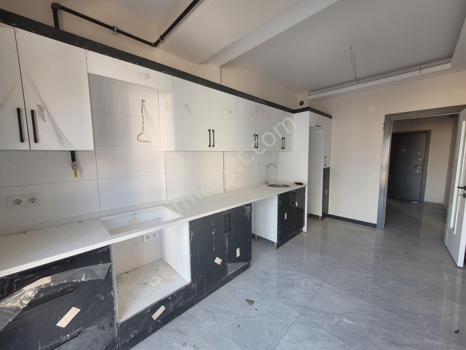 Koyunderede Cadde Üzeri Satılık 2+1 Daire - Görsel 17