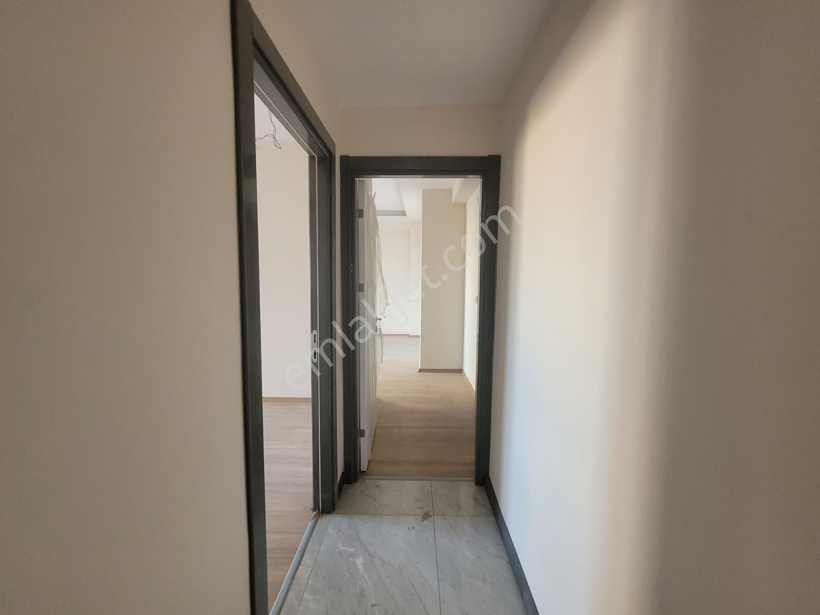 Koyunderede Cadde Üzeri Satılık 2+1 Daire - Görsel 11