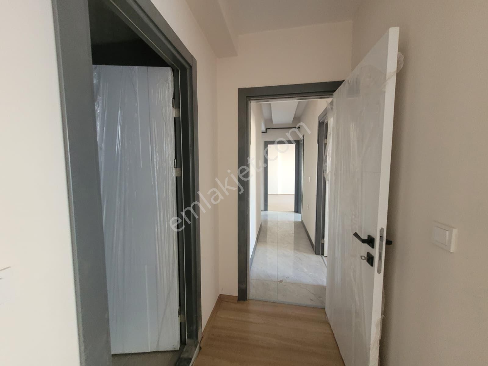Koyunderede Cadde Üzeri Satılık 2+1 Daire - Görsel 8