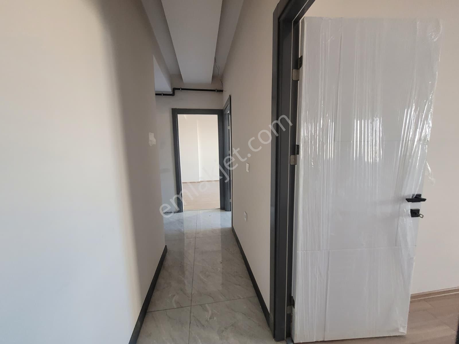 Koyunderede Cadde Üzeri Satılık 2+1 Daire - Görsel 10