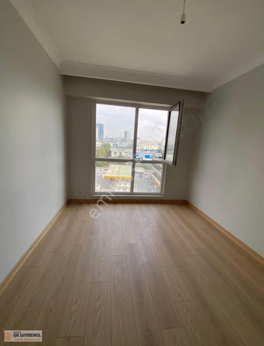 Işık'tan Ebeveyn Banyolu Kapalı Otoparklı Çift Cepheli 3+1 Daire - Görsel 27