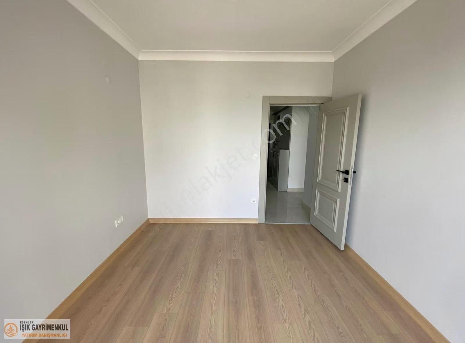 Işık'tan Ebeveyn Banyolu Kapalı Otoparklı Çift Cepheli 3+1 Daire - Görsel 31