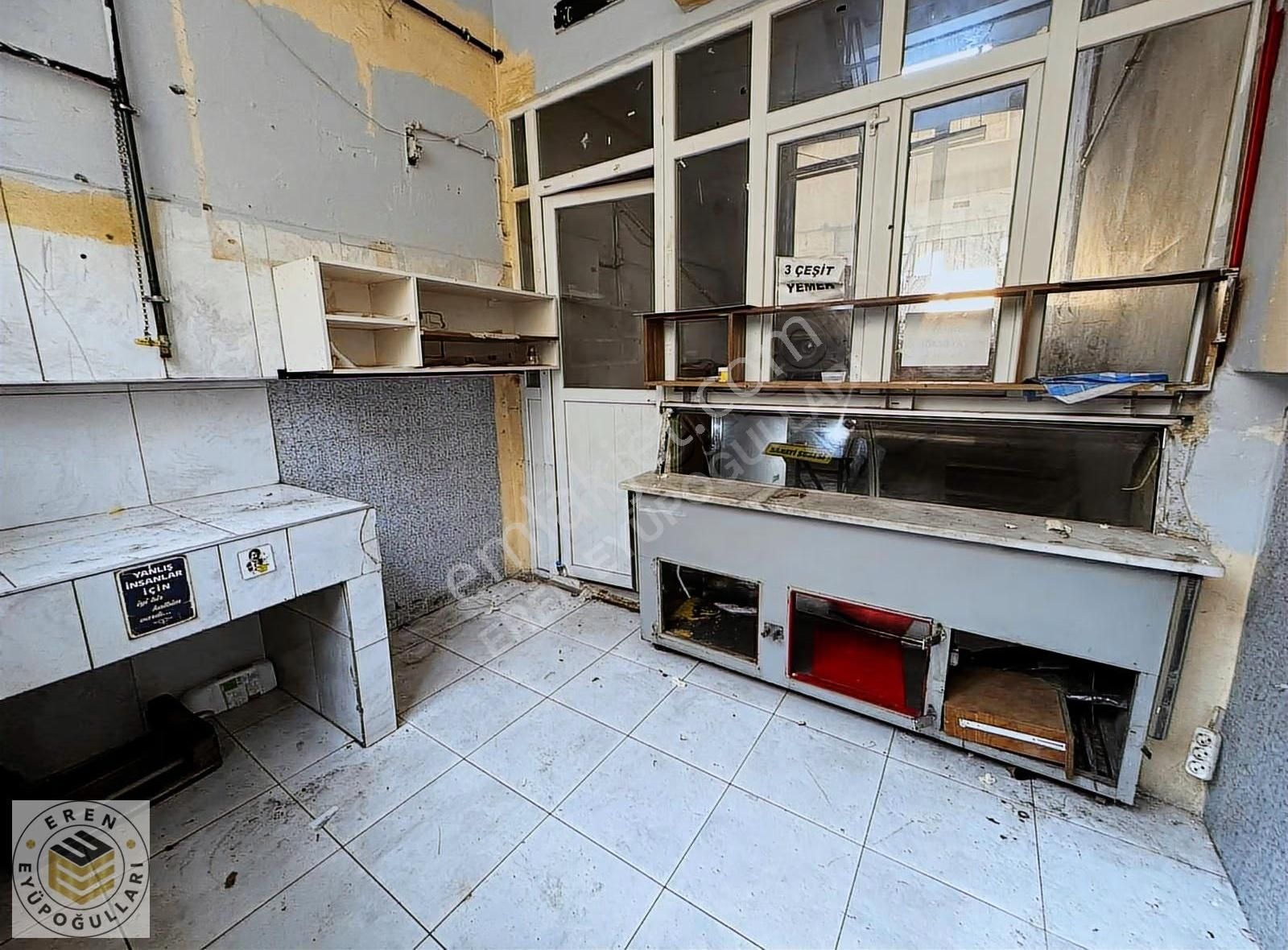 B.paşa Vatan Mah Sanayinin Kalbinde Han İçerisinde Süper Büfe - Görsel 4