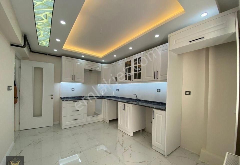 Metrobüs'e Yürüme Mesafesinde 3+1 Satılık Daire - Görsel 2