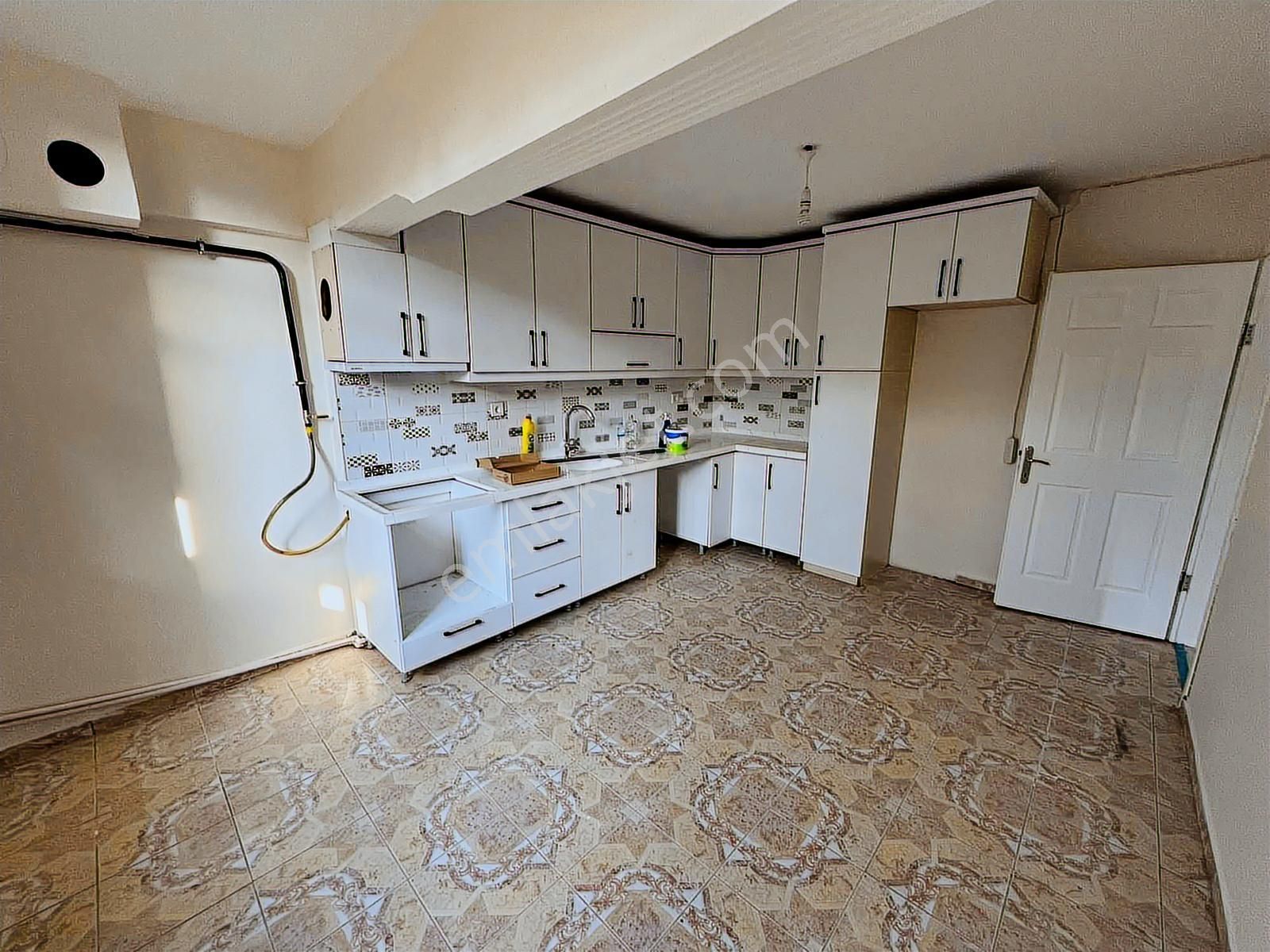 3+1 Bahçeli Doğalgazlı Müstakil Tadında Kiralık Daire - Görsel 23