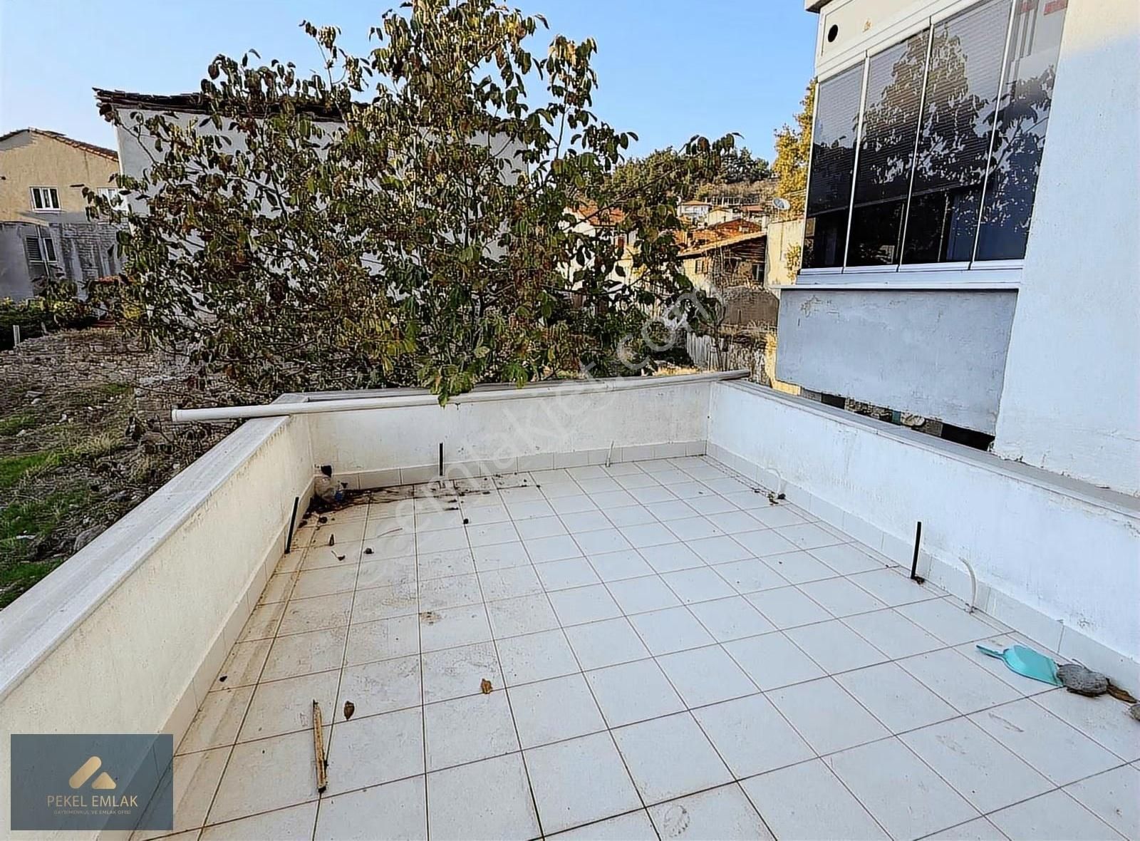 Bigadiç Kuyu Mah. Satılık 3 Katlı Tripleks Doğalgazlı Bina - Görsel 5