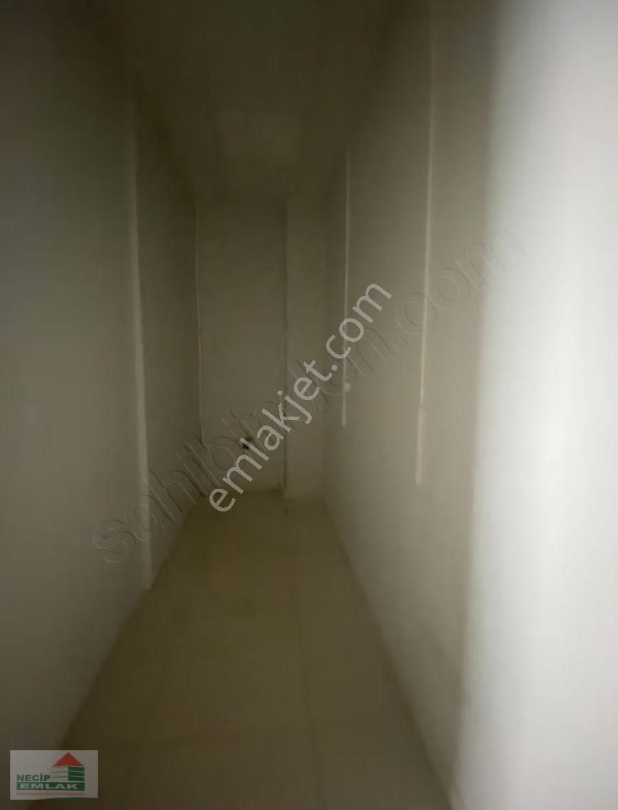 Necip Emlak 'tan Velibabada Kiralık Depolu Dükkan - Görsel 3