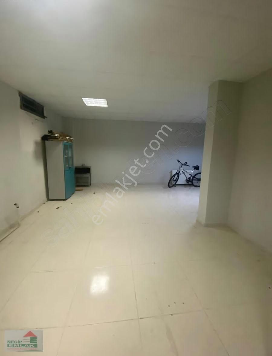 Necip Emlak 'tan Velibabada Kiralık Depolu Dükkan - Görsel 18
