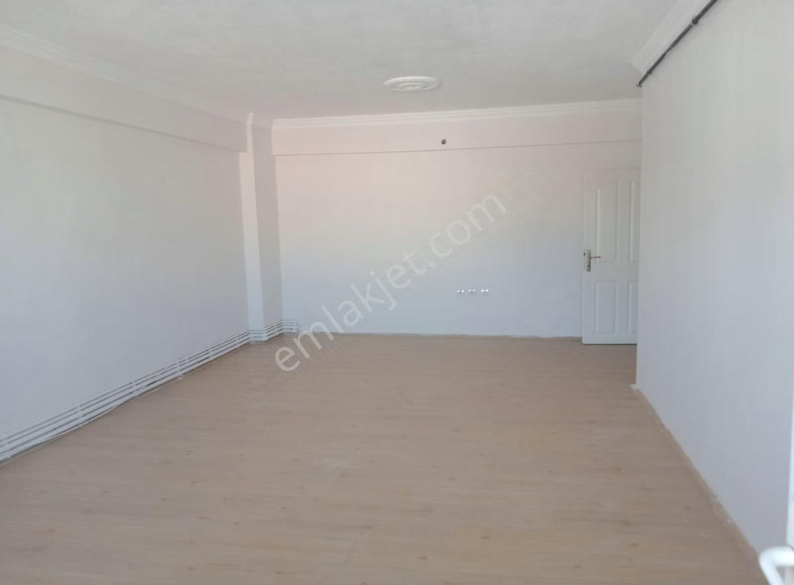 Lapseki Cadde Üzeri Geniş 3+1 Daire - Görsel 23