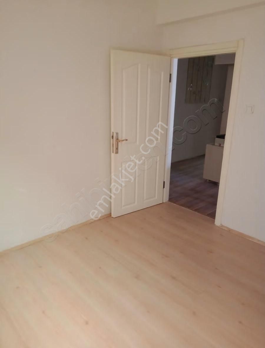 Lapseki Cadde Üzeri Geniş 3+1 Daire - Görsel 30