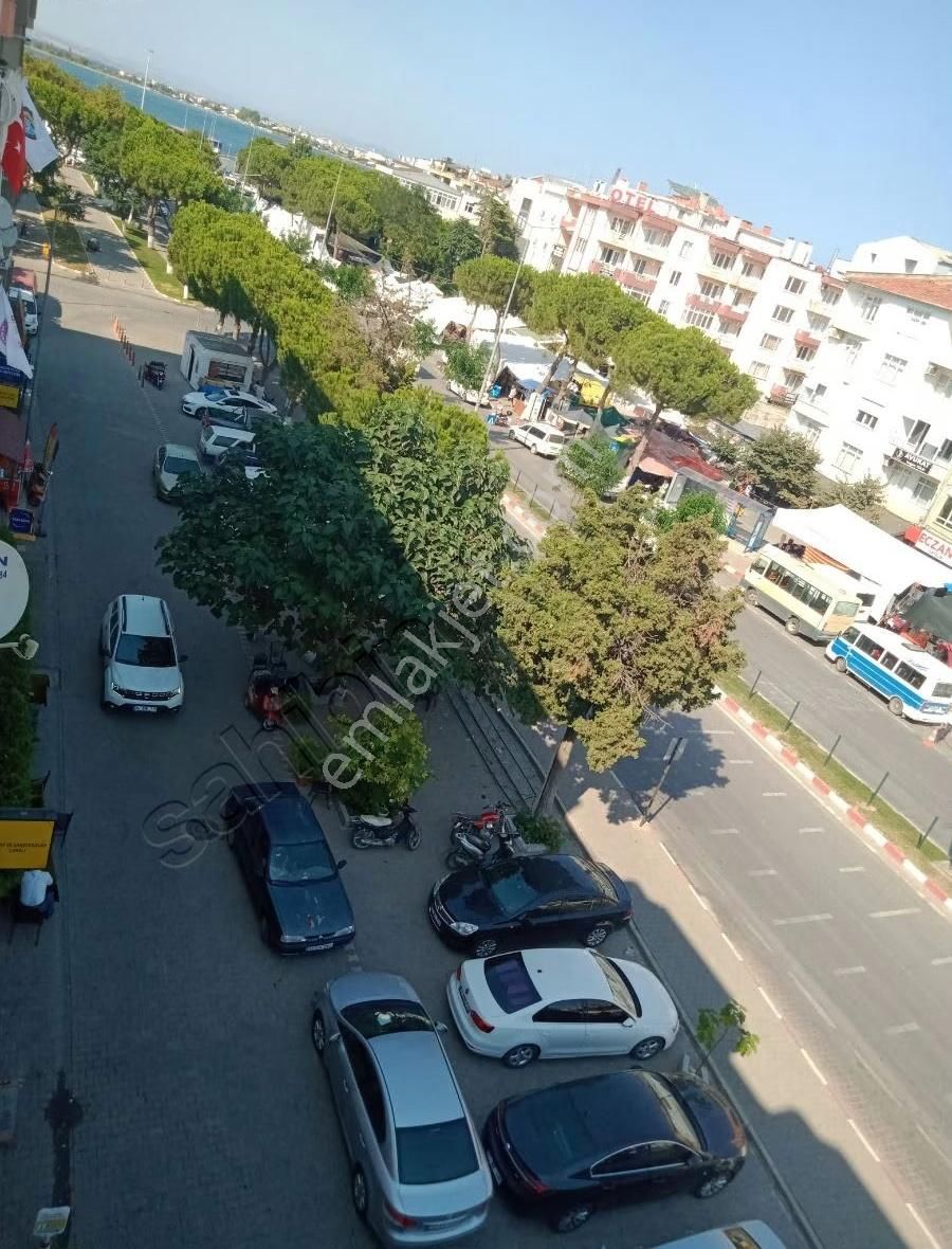 Lapseki Cadde Üzeri Geniş 3+1 Daire - Görsel 25