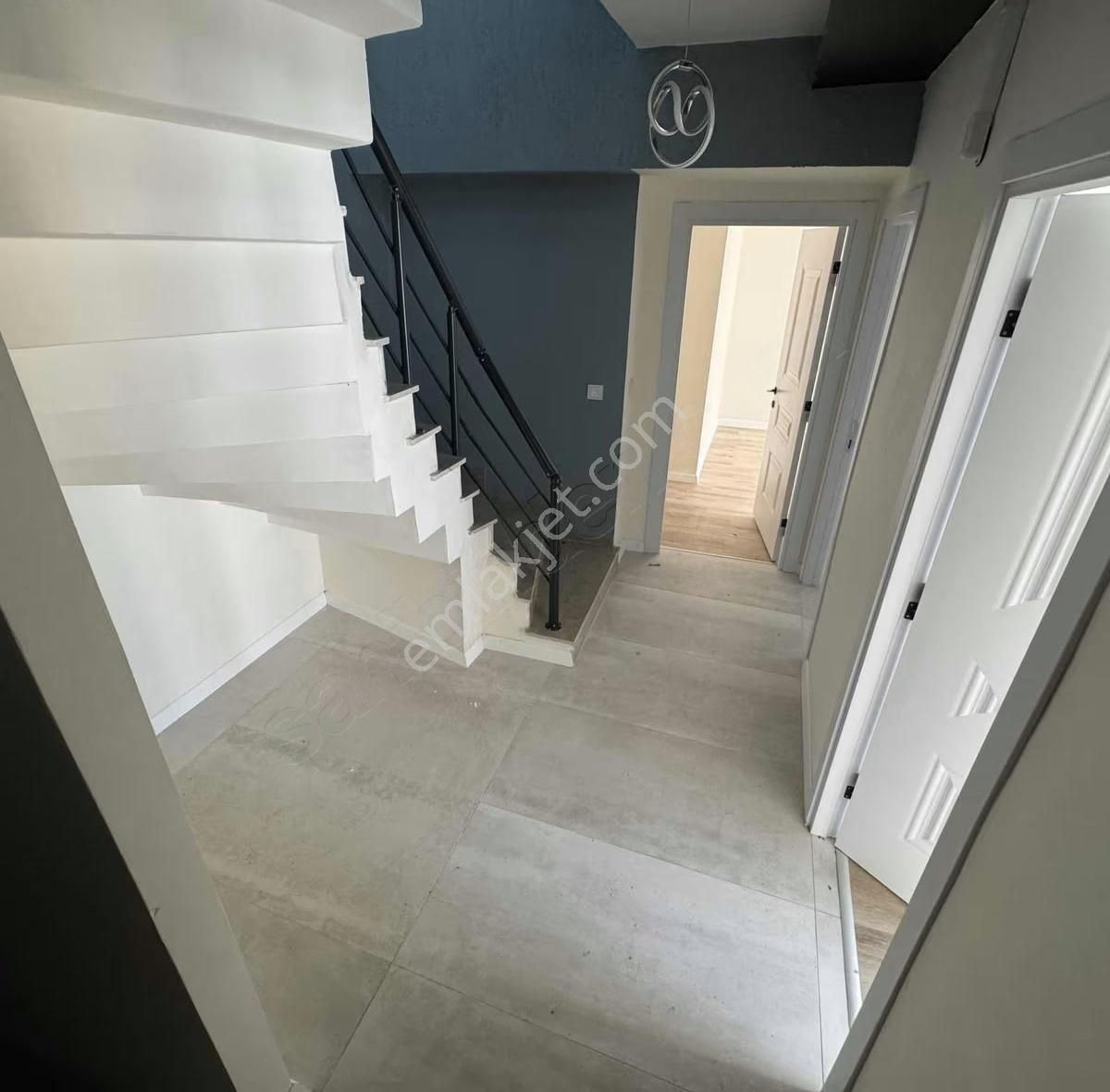 Çanakkale Yeni Kordon'da Sıfır Oturuma Hazır Dubleks 3+1 - Görsel 5