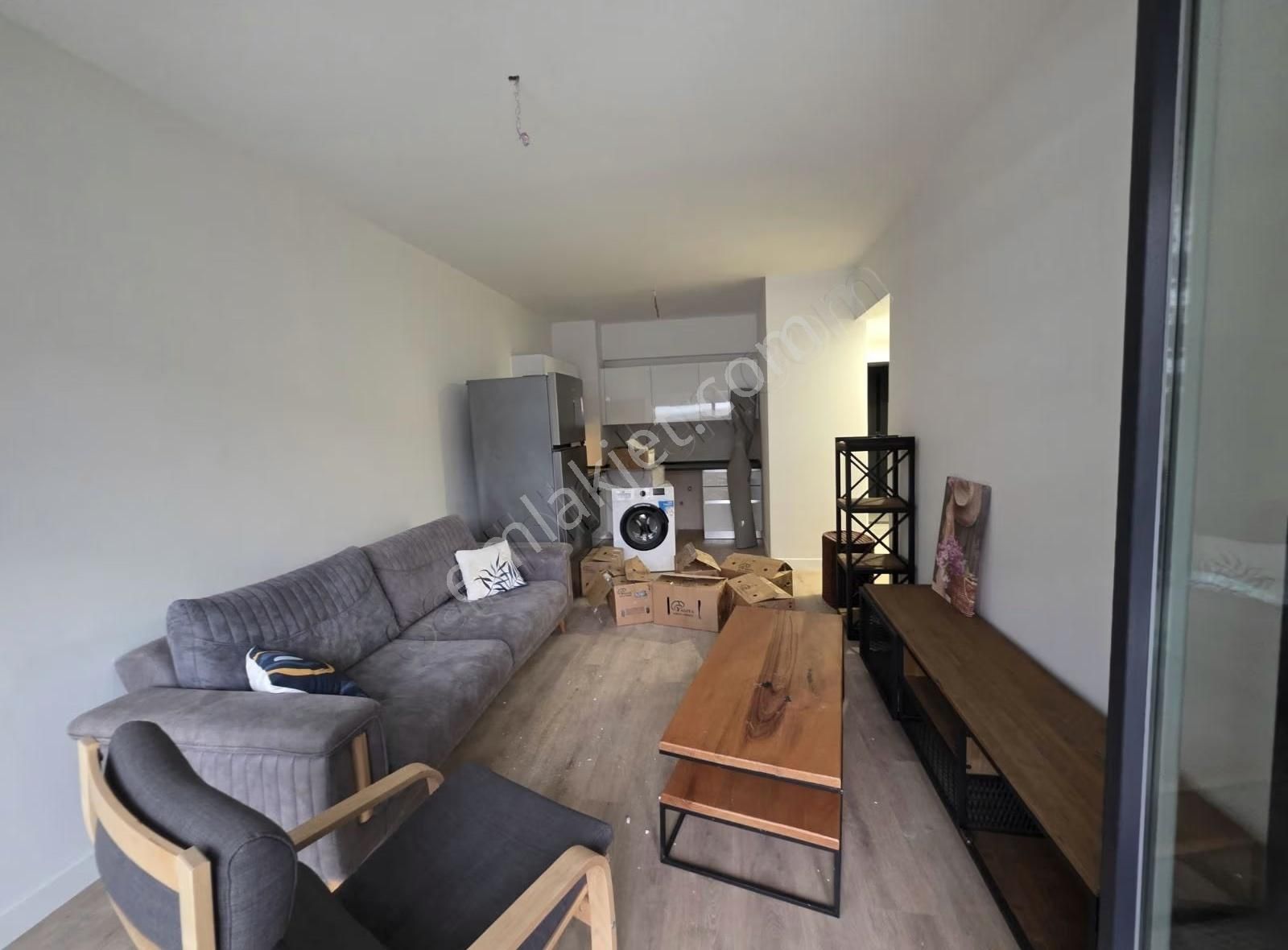 Kadıköy Elegant Park Sitesinde Havuza Bakan 1+1 Satılık Arakat - Görsel 9