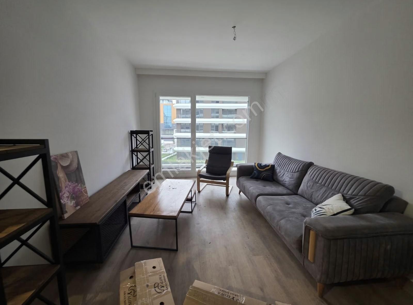 Kadıköy Elegant Park Sitesinde Havuza Bakan 1+1 Satılık Arakat - Görsel 5