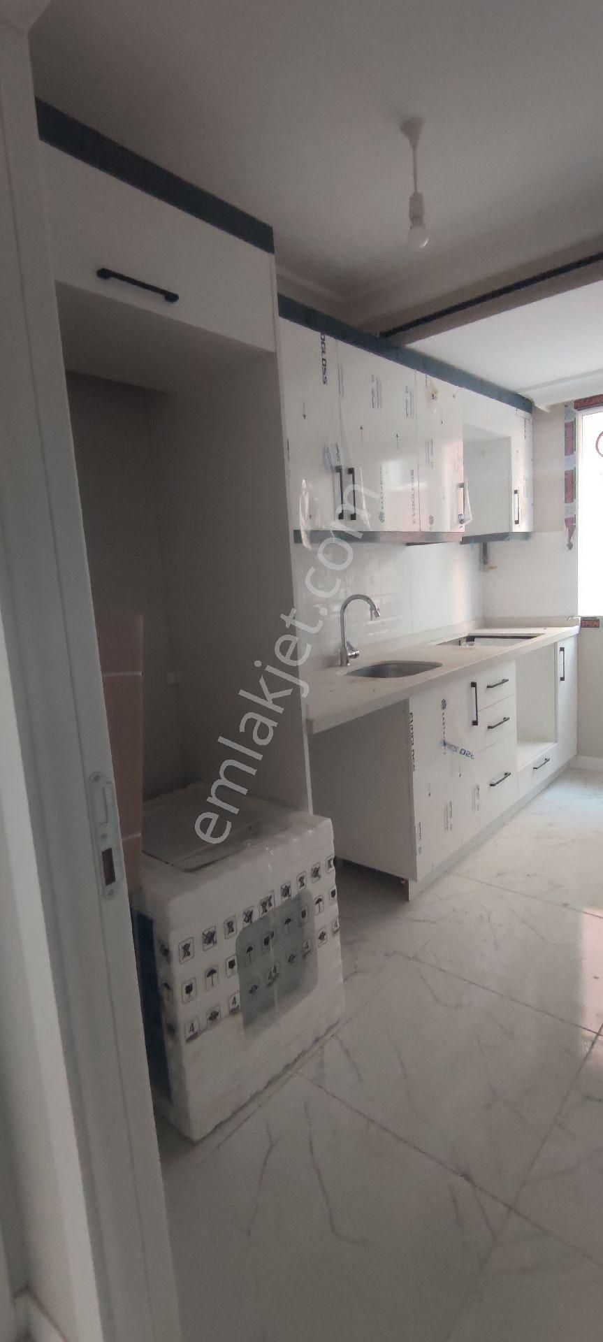 3+1 Sıfır 10.sok.şirinevler Mah Kuzey Ve Doğu Cephe